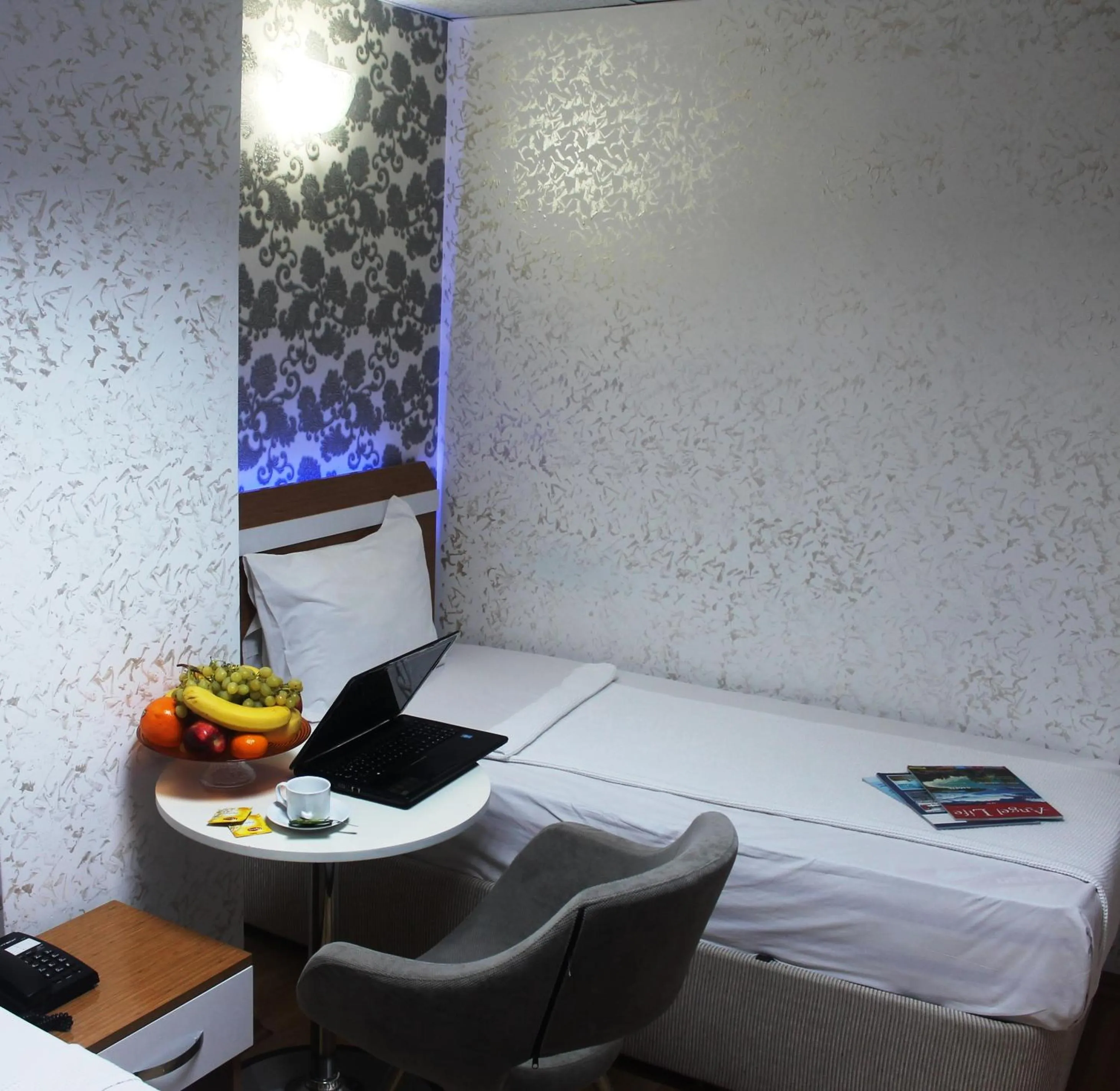 Photo of the whole room, Bed in Avcılar İnci Hotel