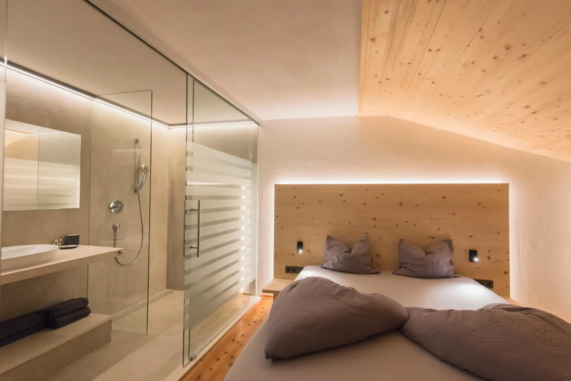 Bed in Residence-Garni Haus Tschenett