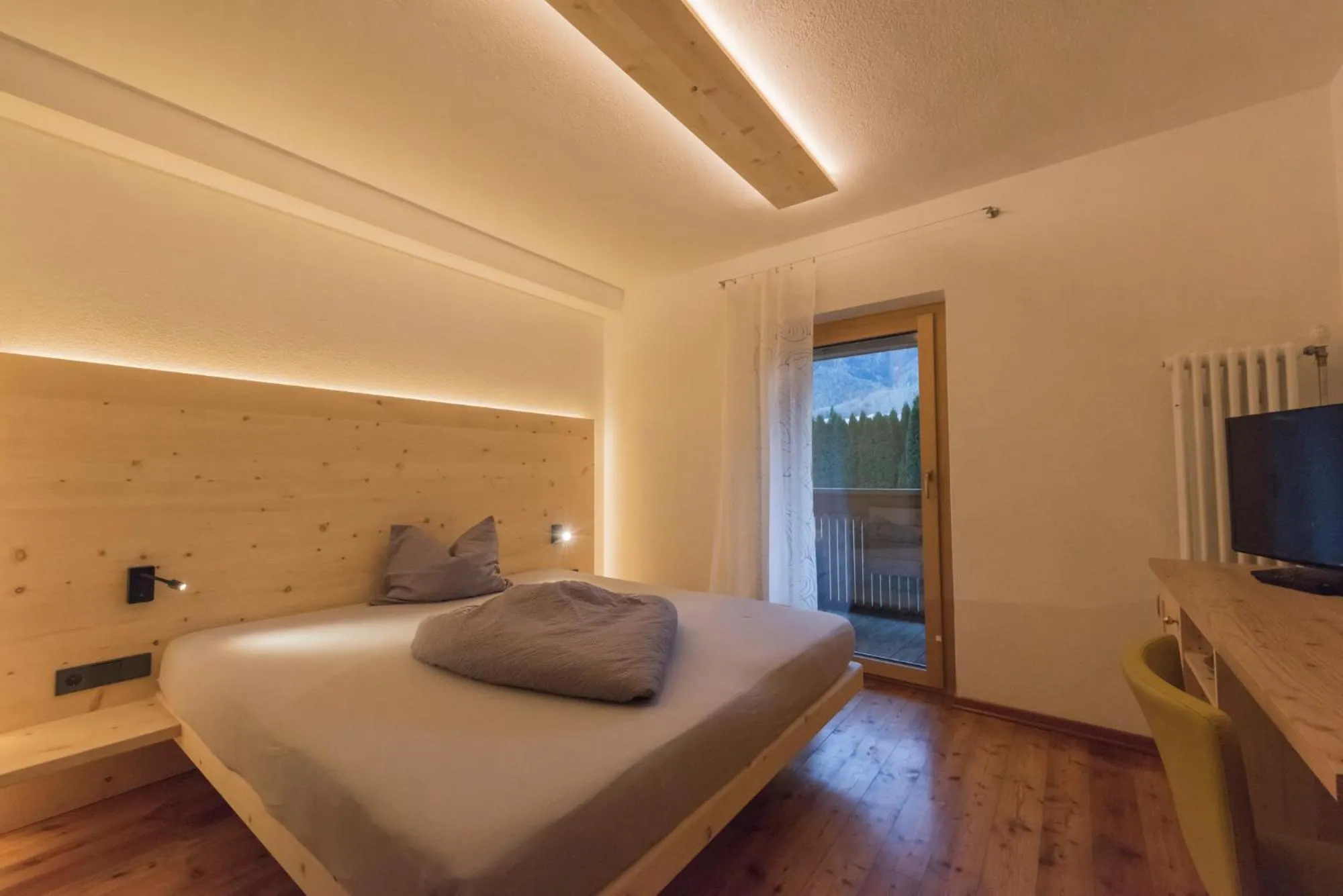 Bed in Residence-Garni Haus Tschenett