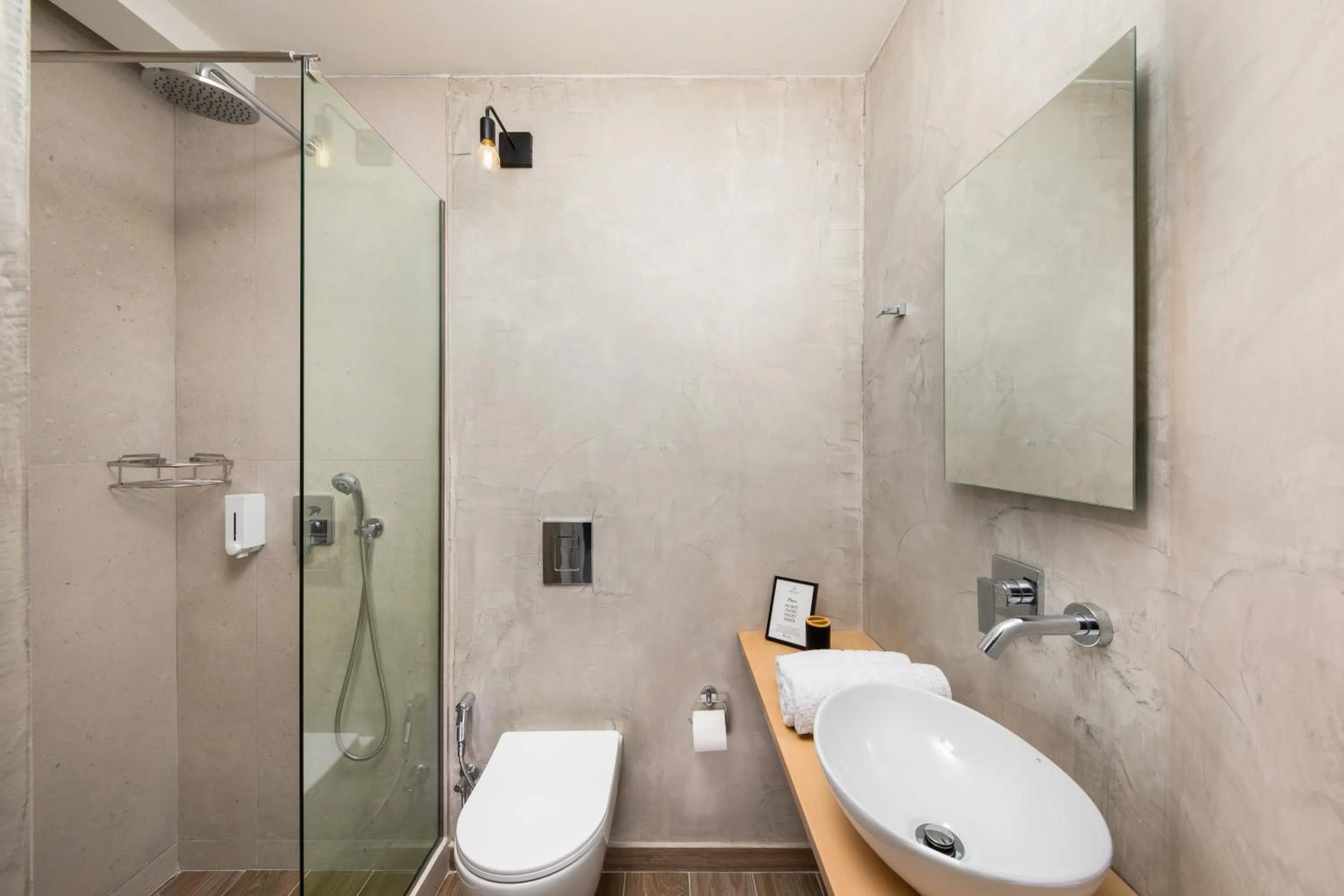 Bathroom in Kâmara Old Town Studios