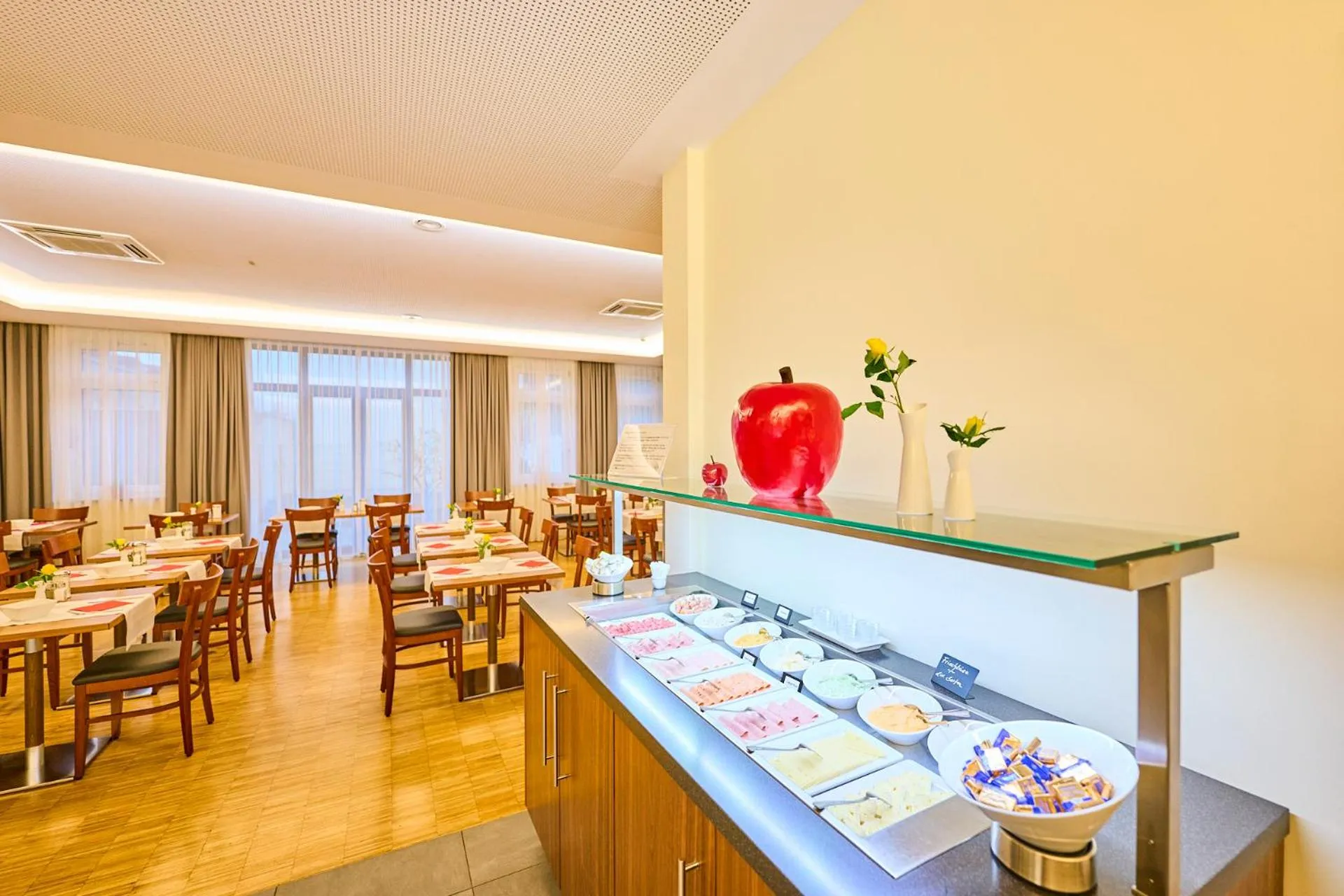 Breakfast in Hotel Apfelbaum