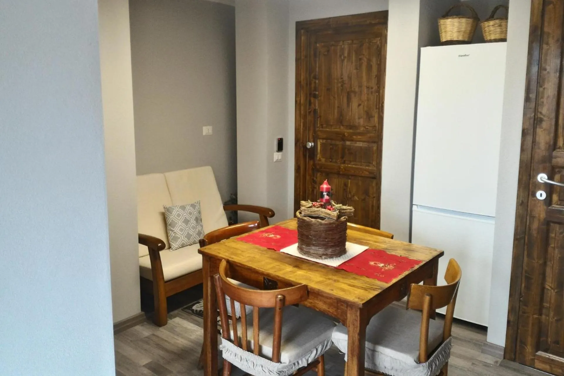 Corona Bed & Breakfast