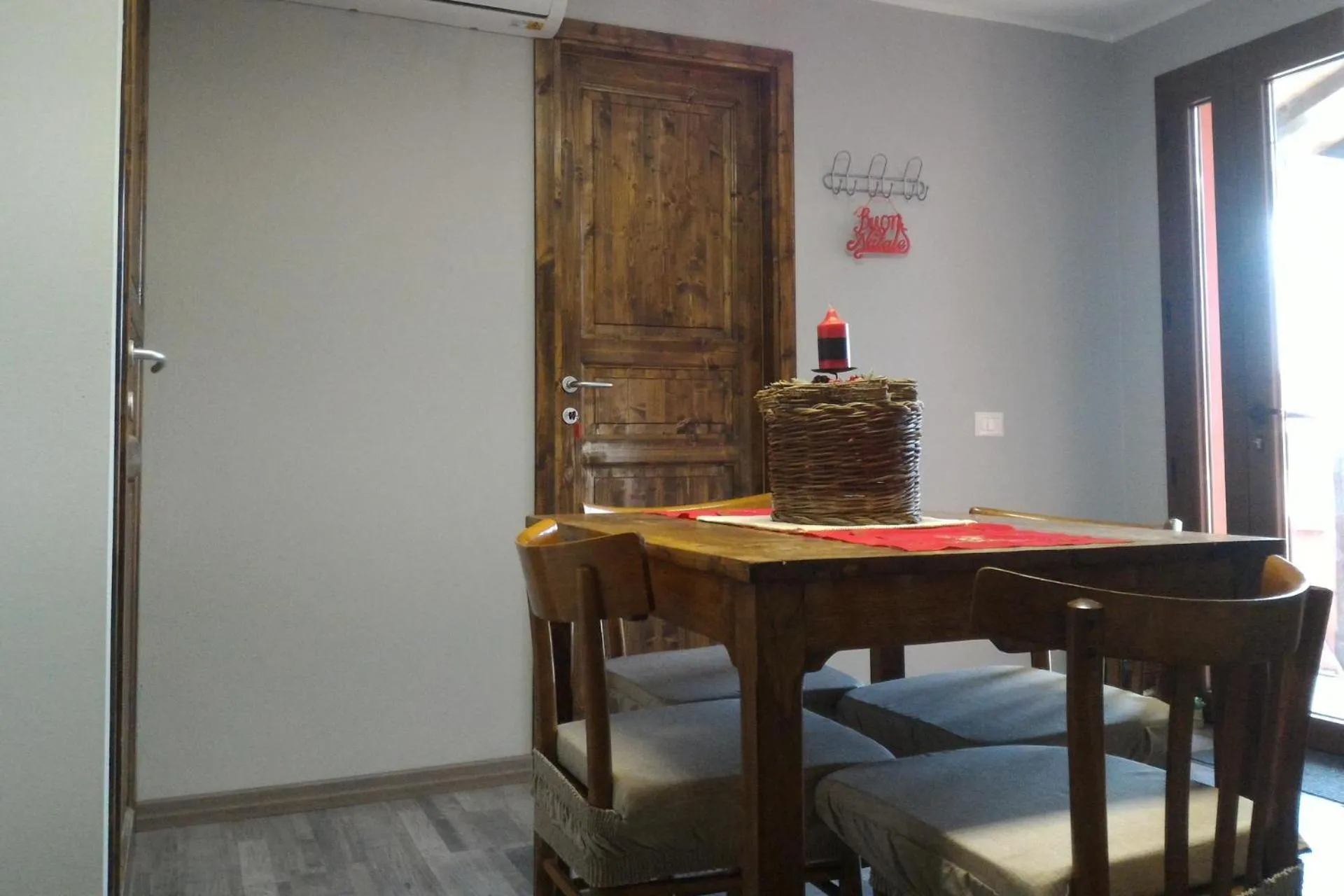 Corona Bed & Breakfast