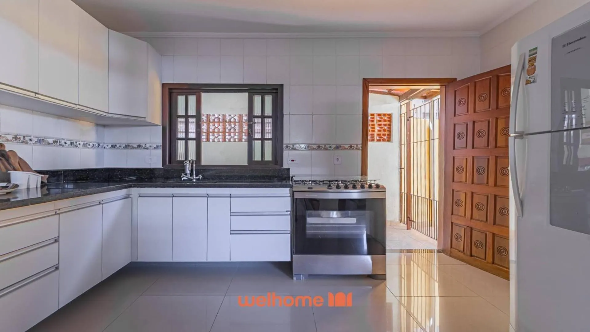 Kitchen or kitchenette in Casa Amarela Estufa 2 Ubatuba SP