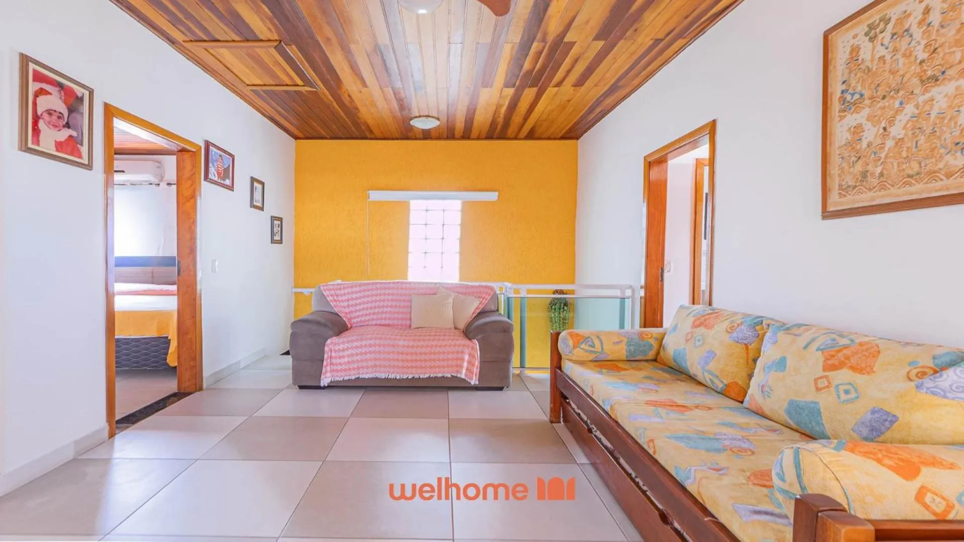 Living room, Bed in Casa Amarela Estufa 2 Ubatuba SP