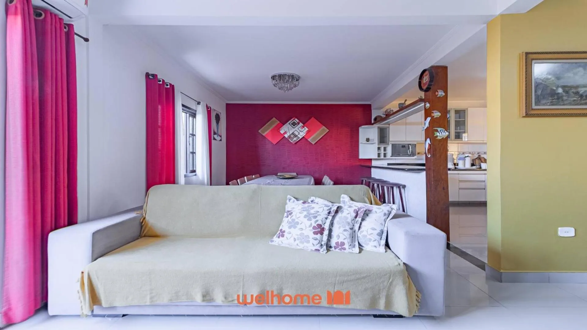 Living room in Casa Amarela Estufa 2 Ubatuba SP