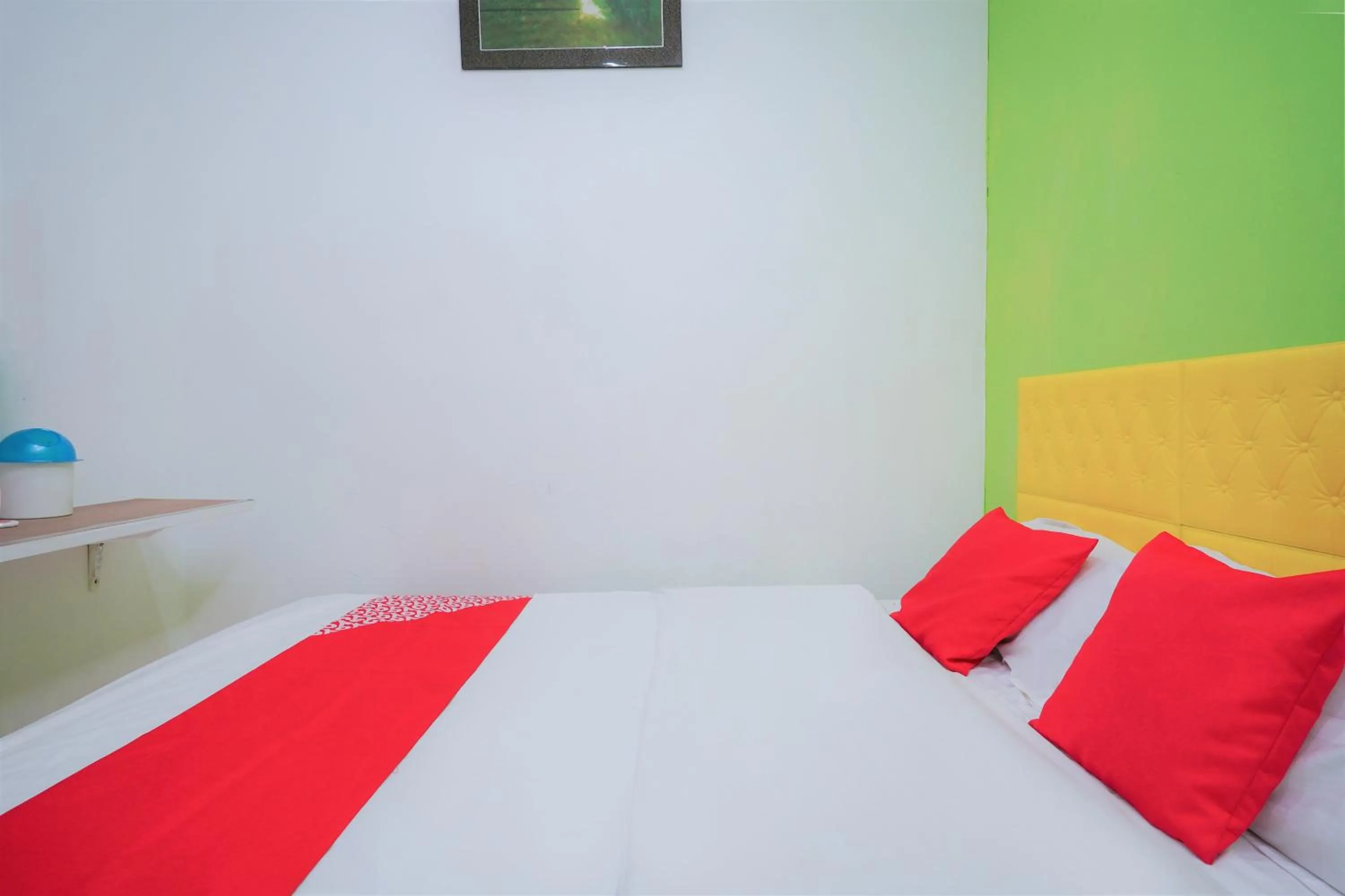 Bedroom, Bed in Hotel O V Stay Guesthouse