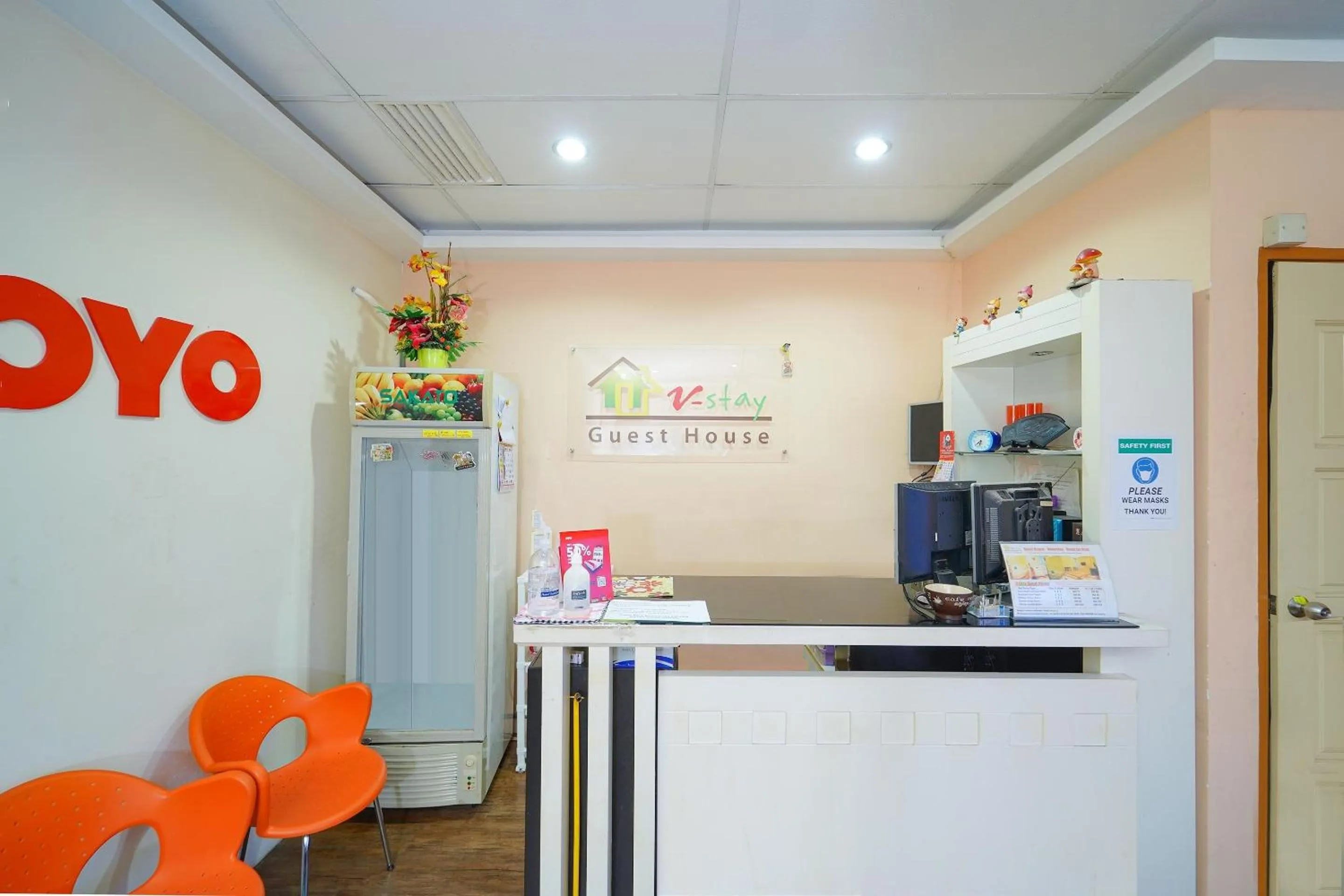 Lobby or reception in Hotel O V Stay Guesthouse