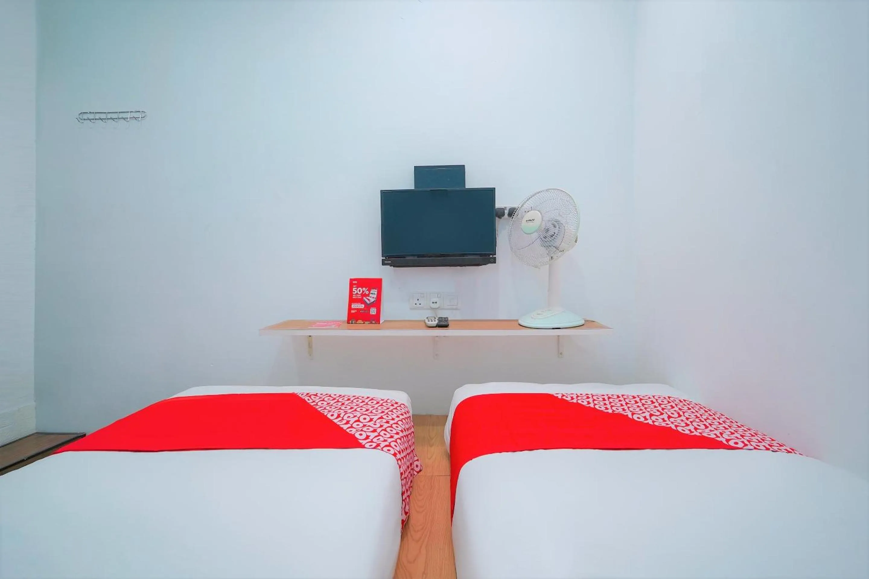 Bedroom, Bed in Hotel O V Stay Guesthouse