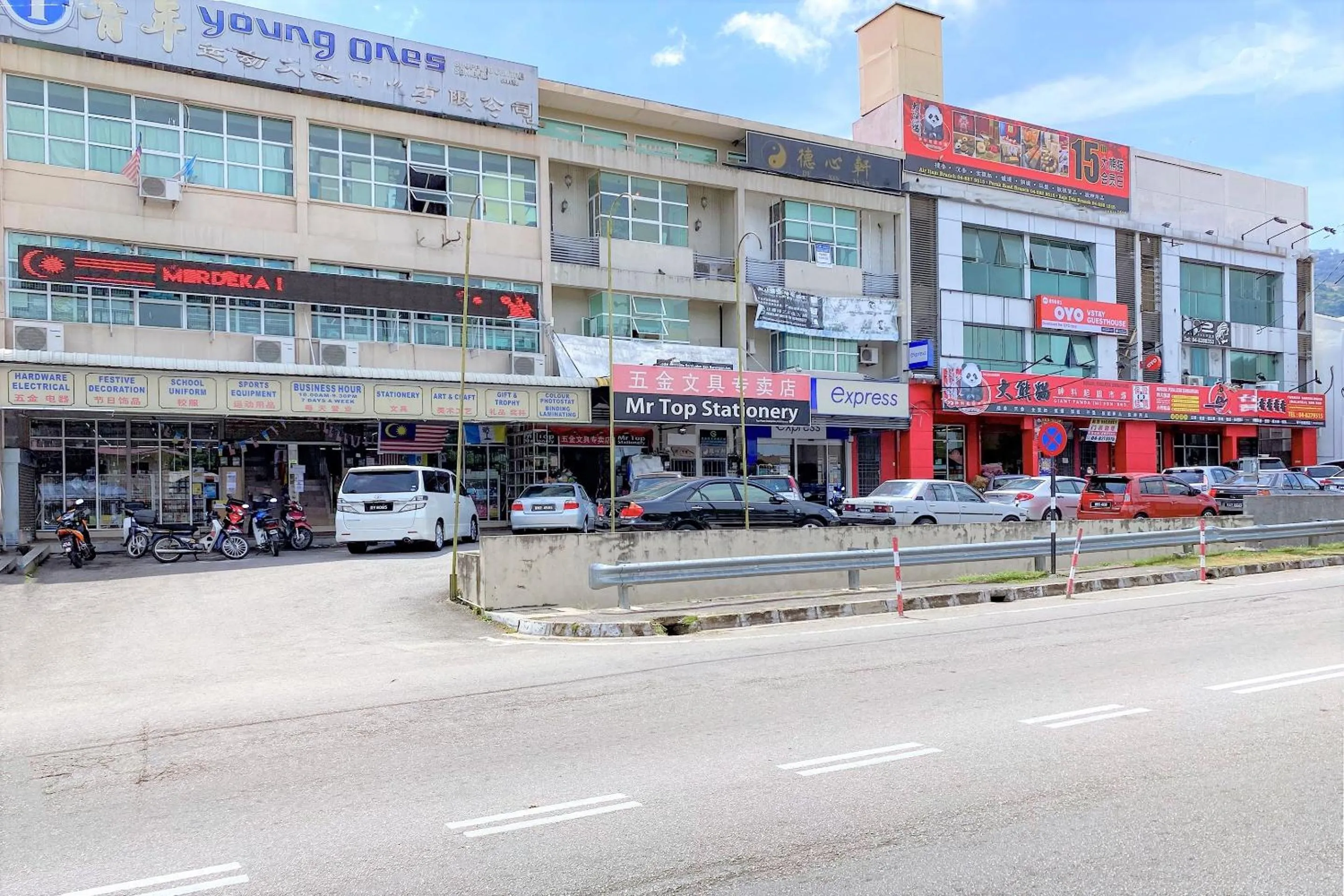 Facade/entrance in Hotel O V Stay Guesthouse