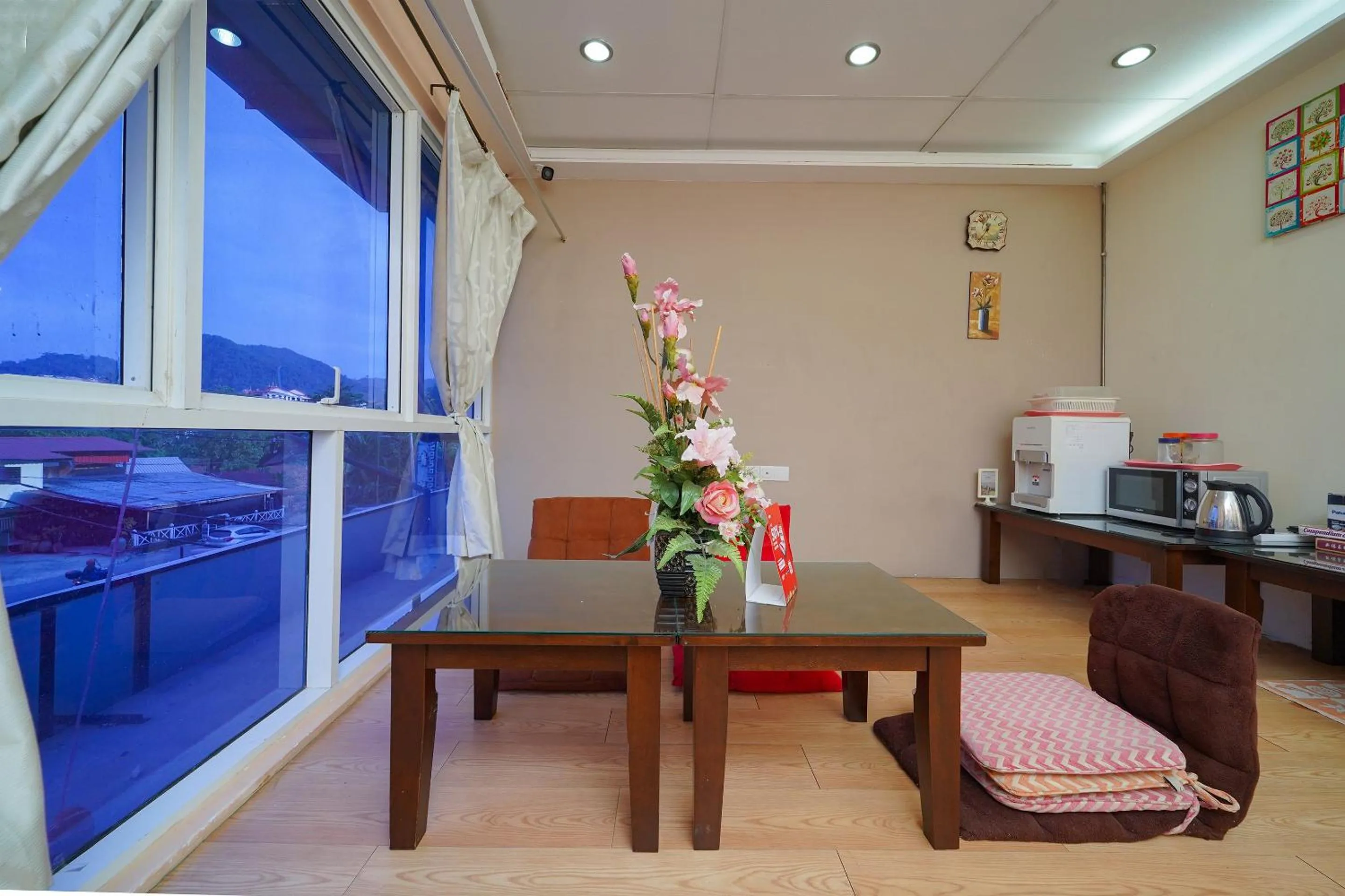 Lobby or reception in Hotel O V Stay Guesthouse