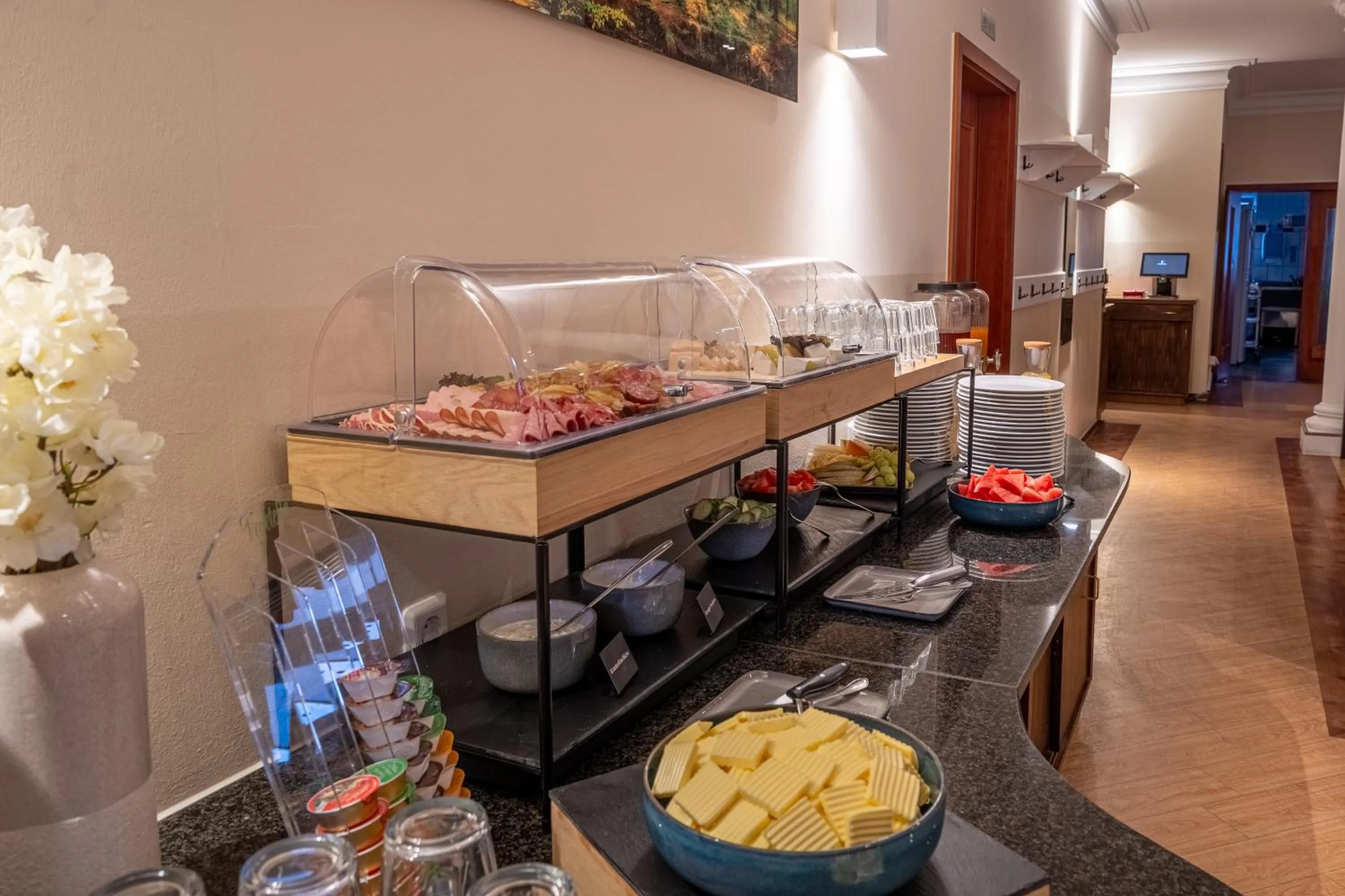 Buffet breakfast in Hotelpark Bodetal mit Ferienwohnungen