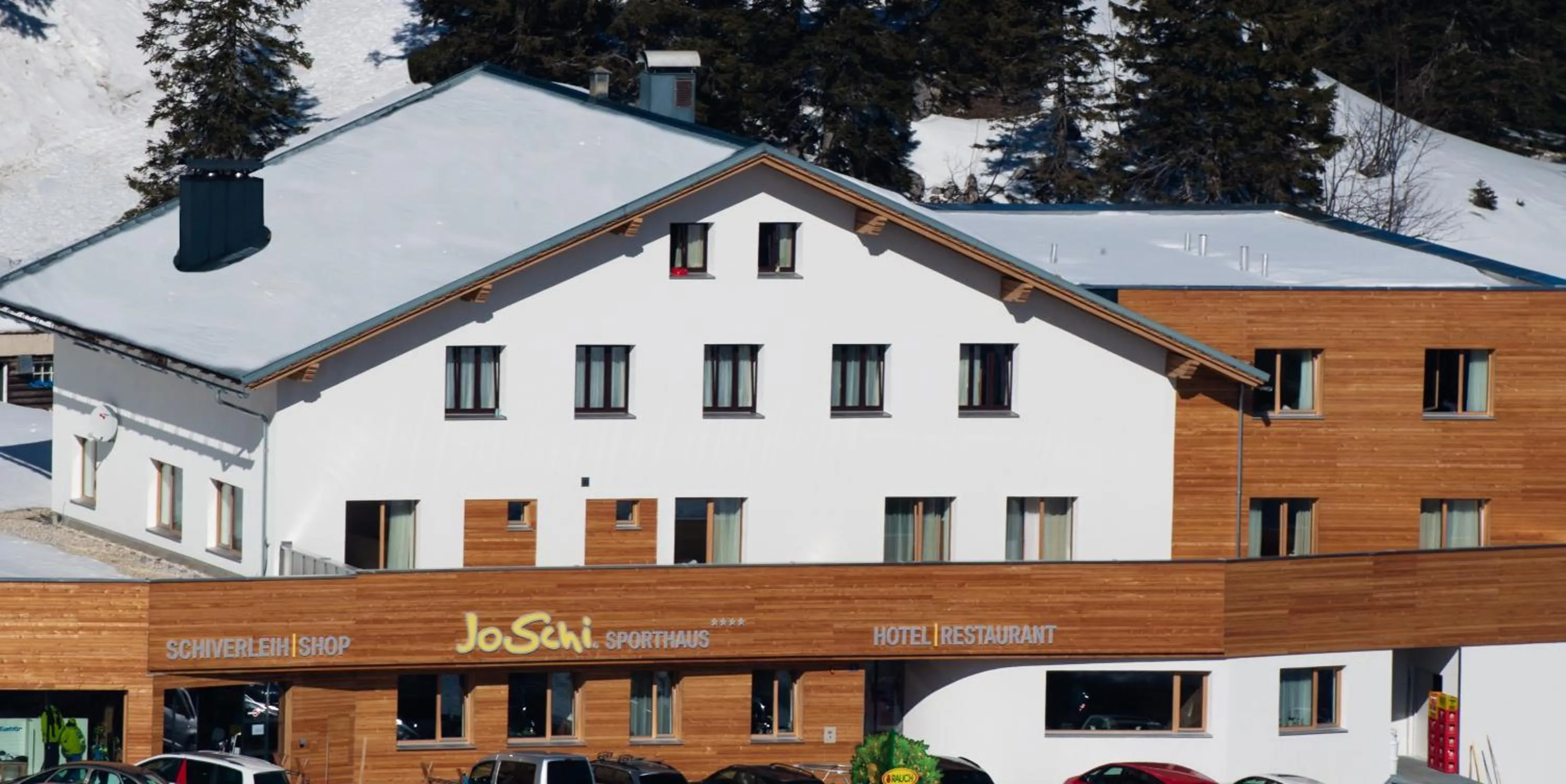 Facade/entrance in JoSchi Sporthaus Hochkar