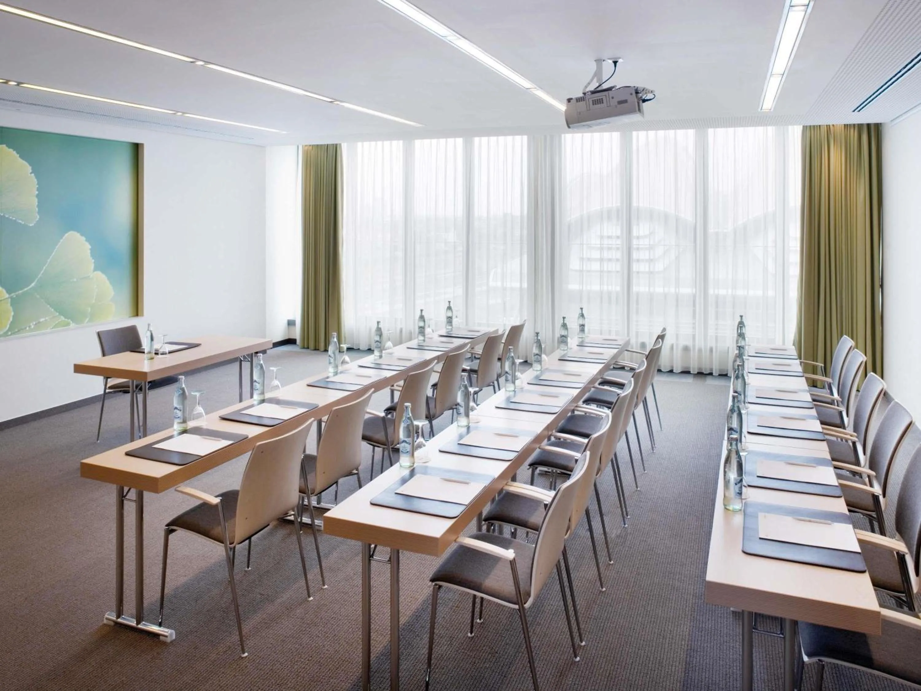 Meeting/conference room in Mövenpick Hotel Frankfurt City Messe