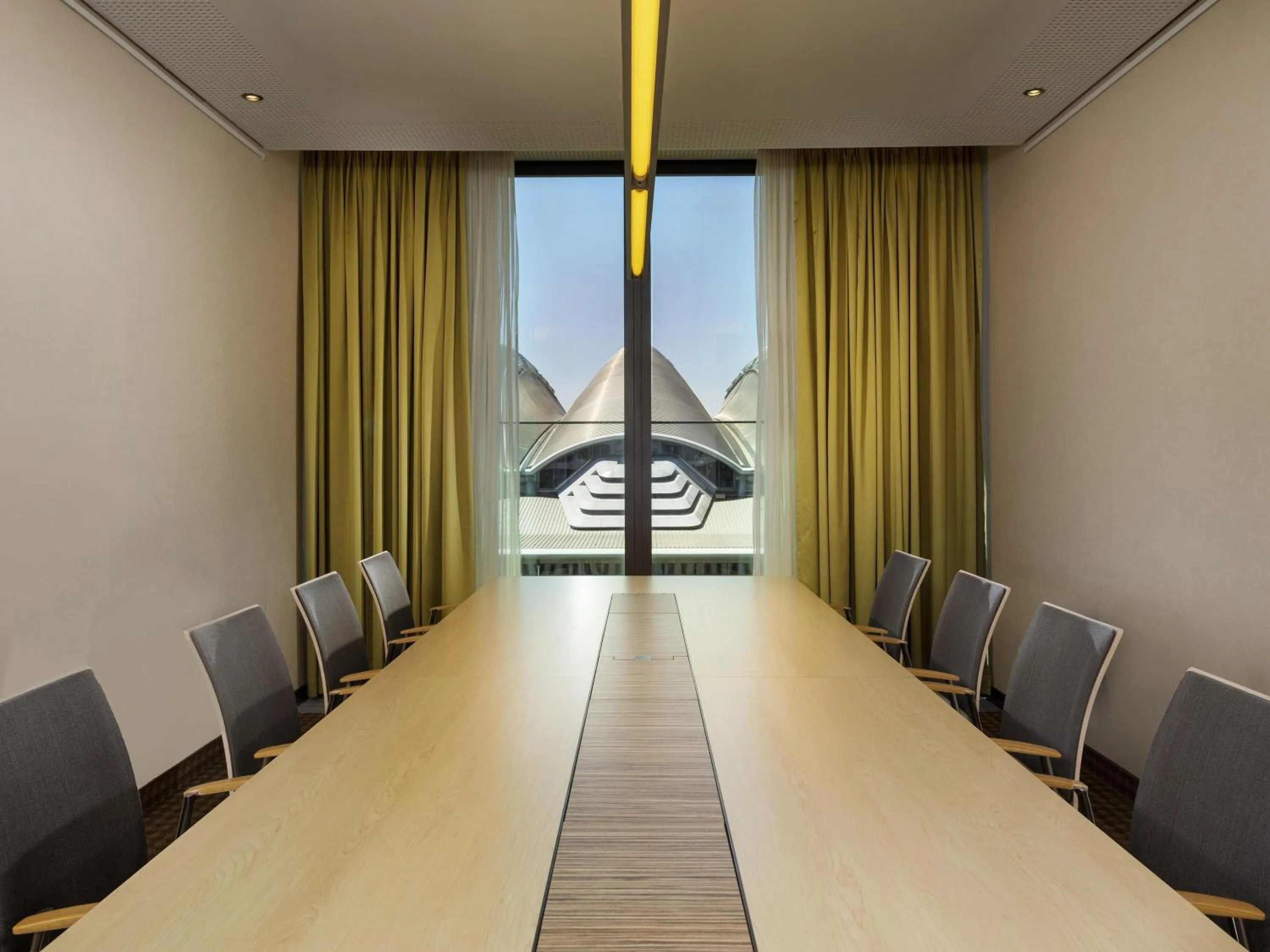 Meeting/conference room in Mövenpick Hotel Frankfurt City Messe