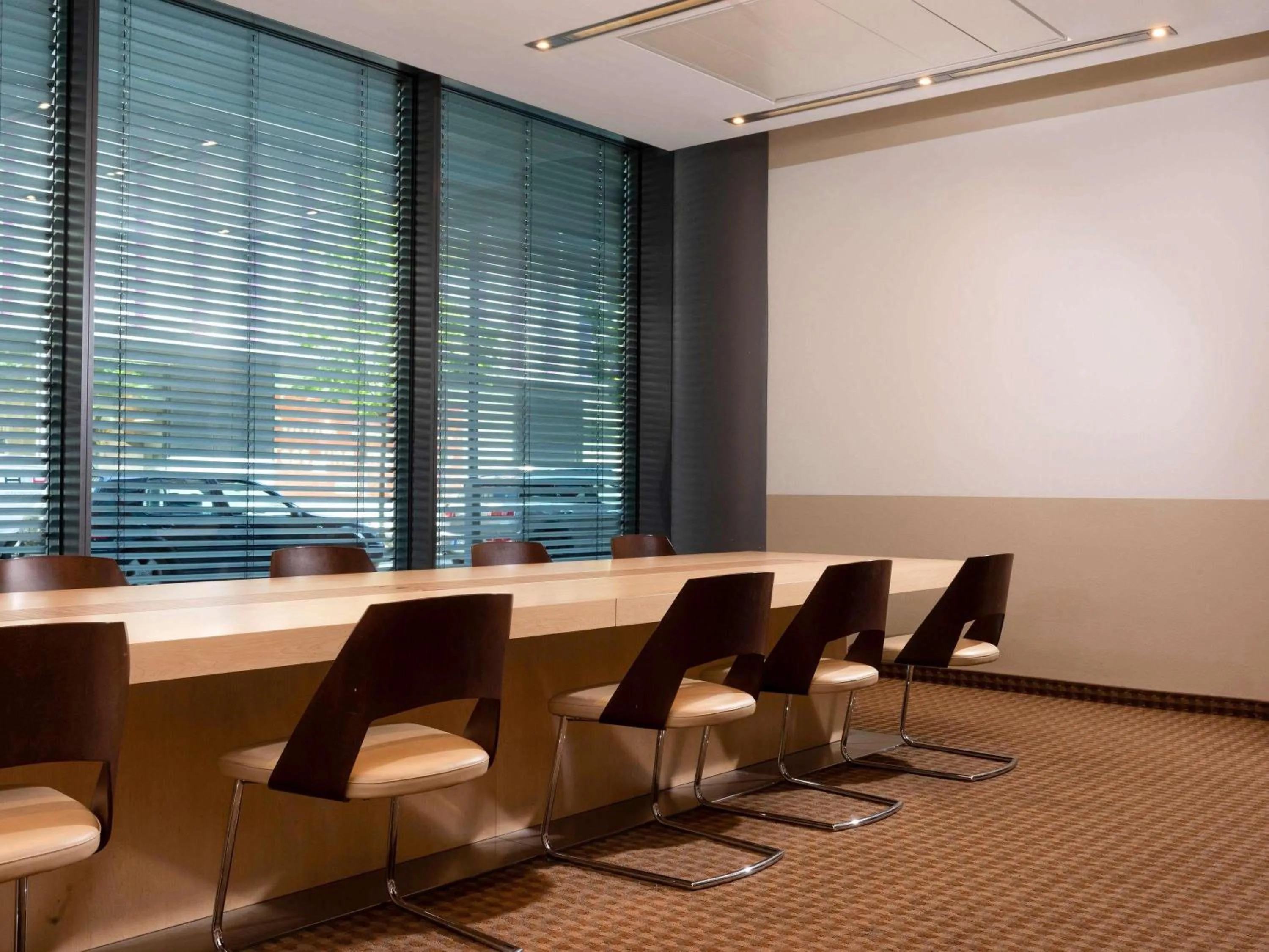 Meeting/conference room in Mövenpick Hotel Frankfurt City Messe