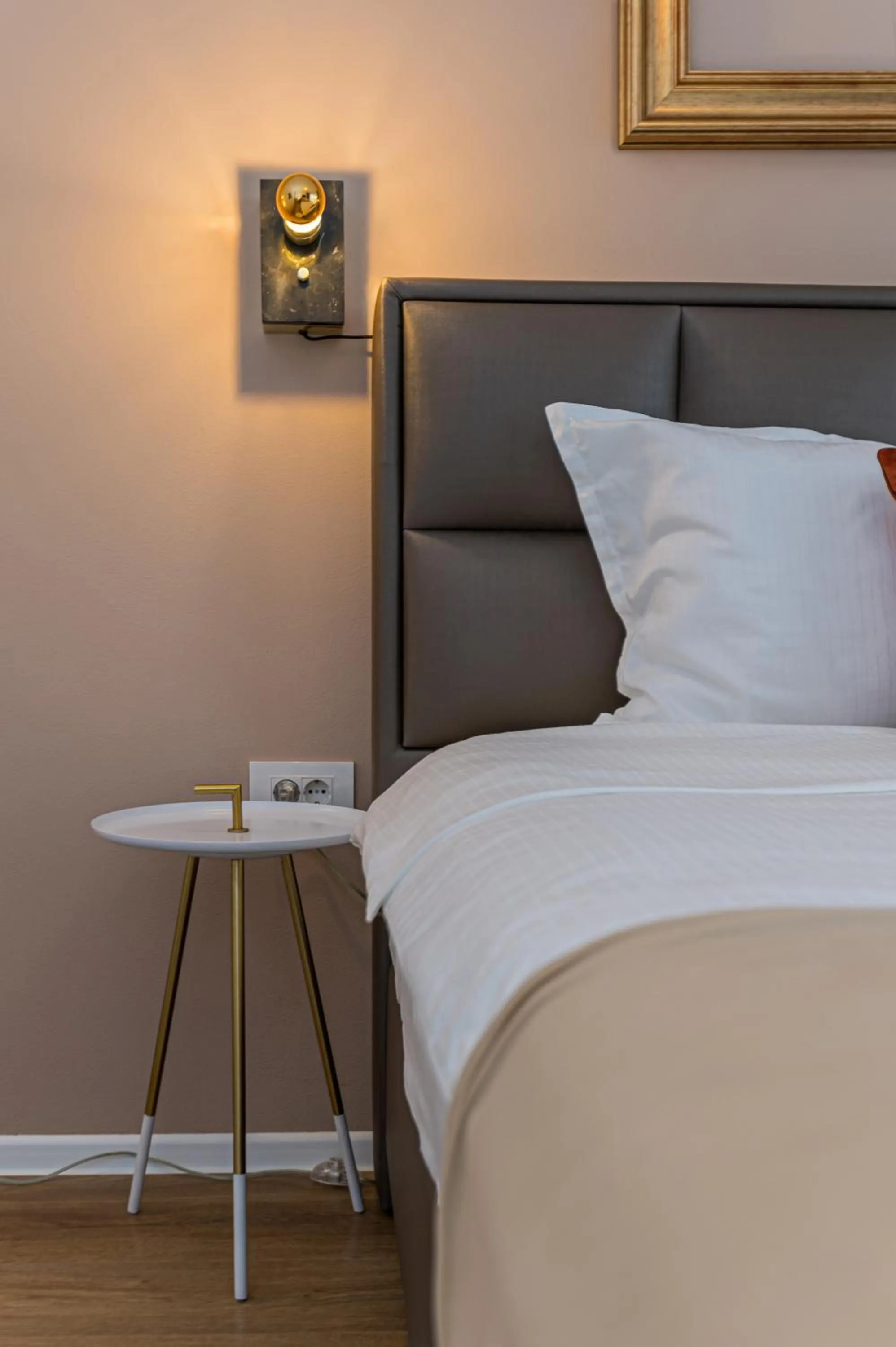 Bed in MK Apartments Brasov