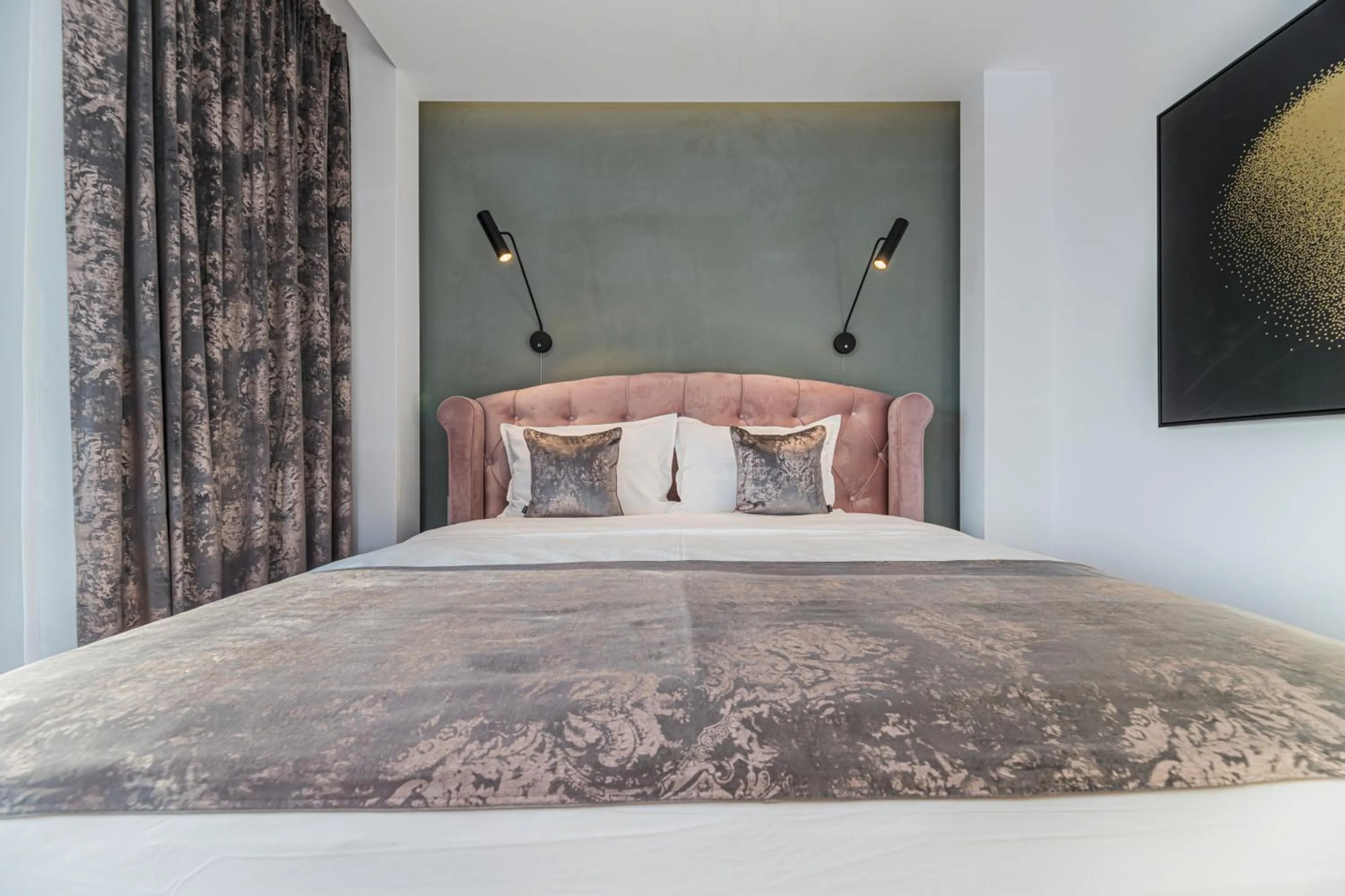 Bedroom, Bed in MK Apartments Brasov