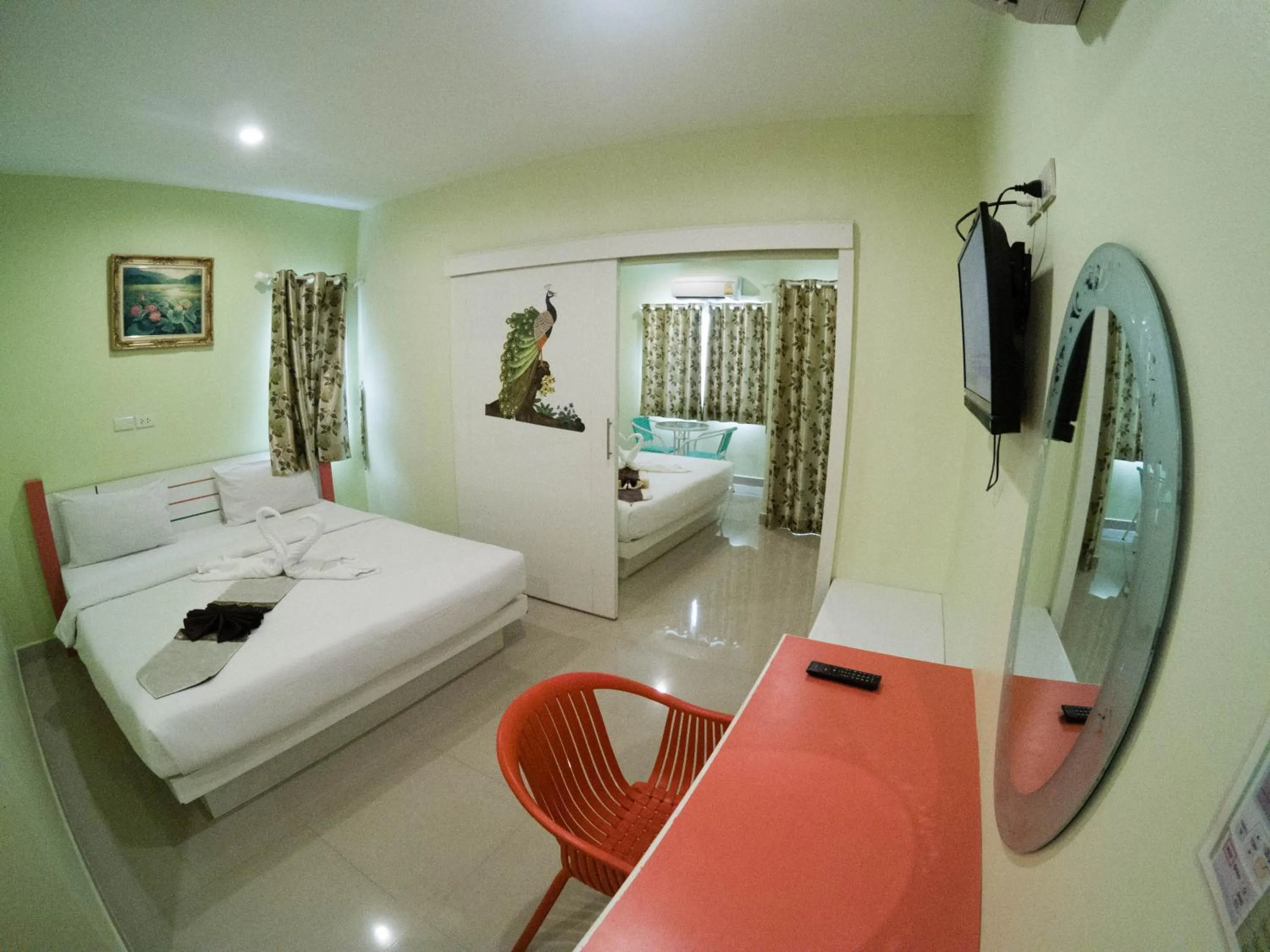 Holland Resort Phuket (SHA Extra Plus)