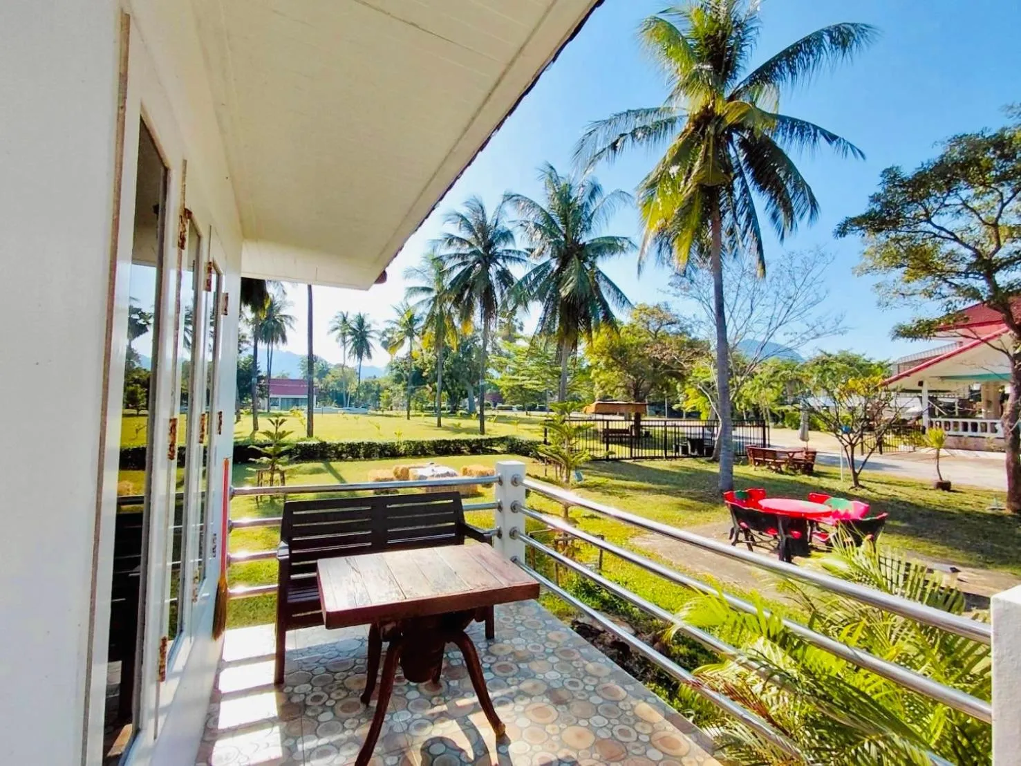 Baan Golden Resort & Residences