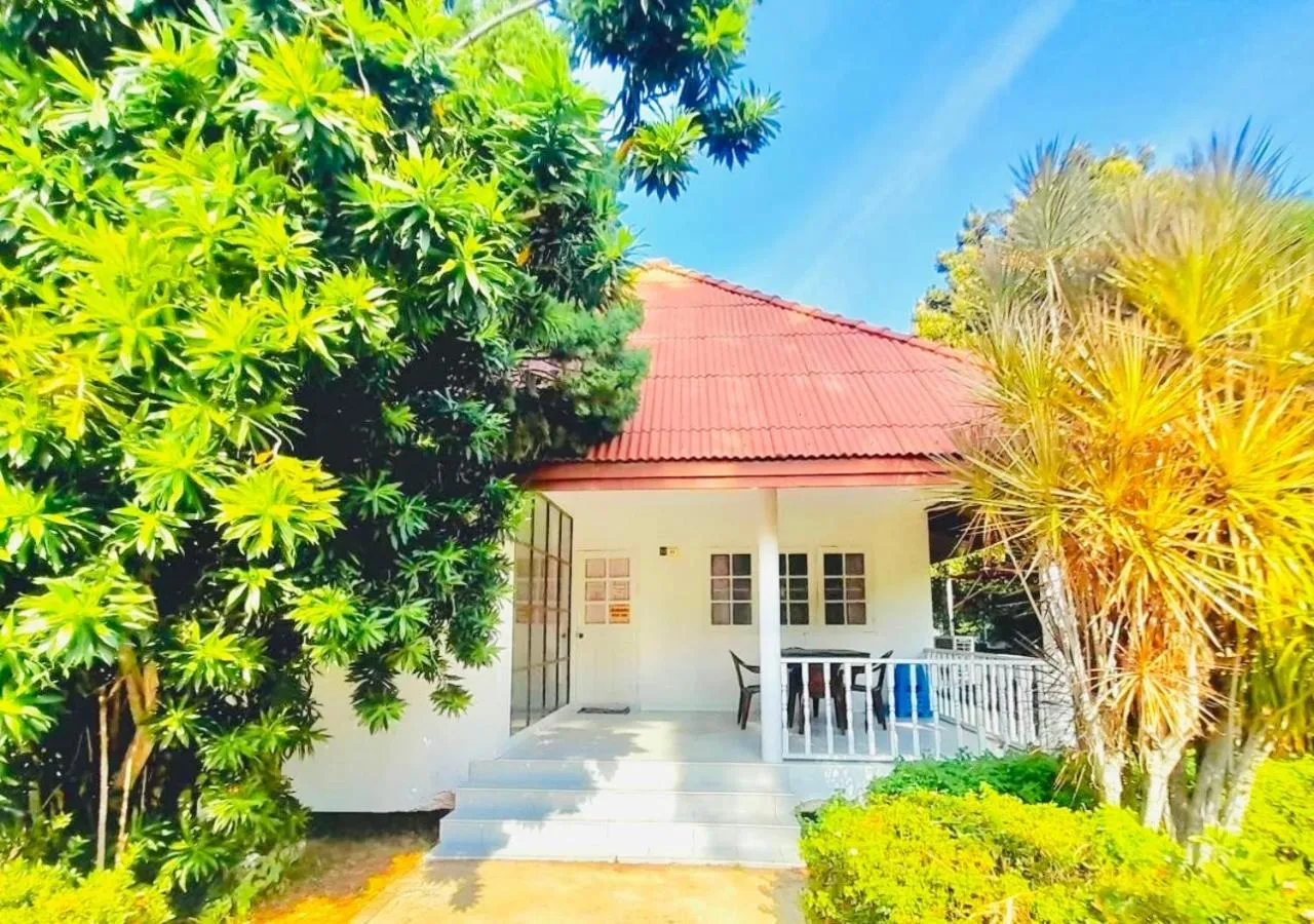 Baan Golden Resort & Residences