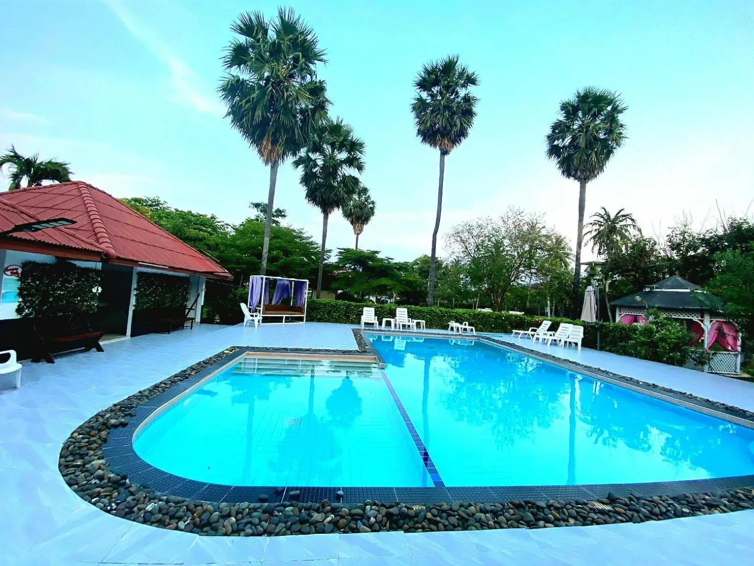 Baan Golden Resort & Residences