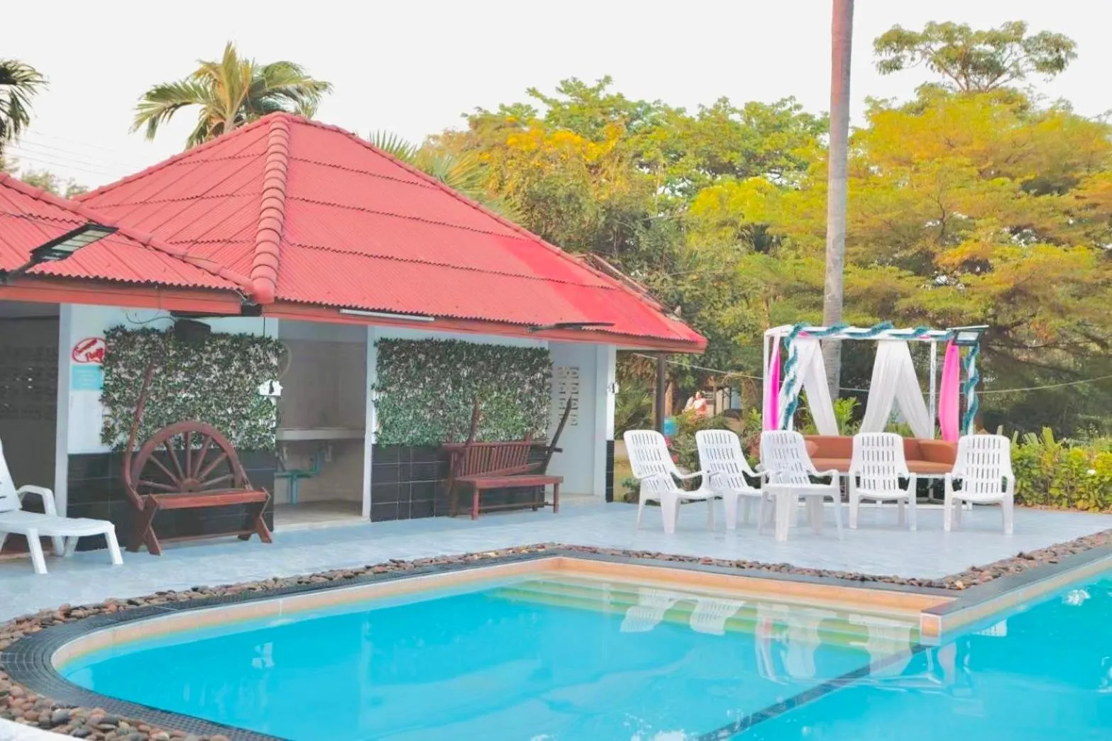 Baan Golden Resort & Residences