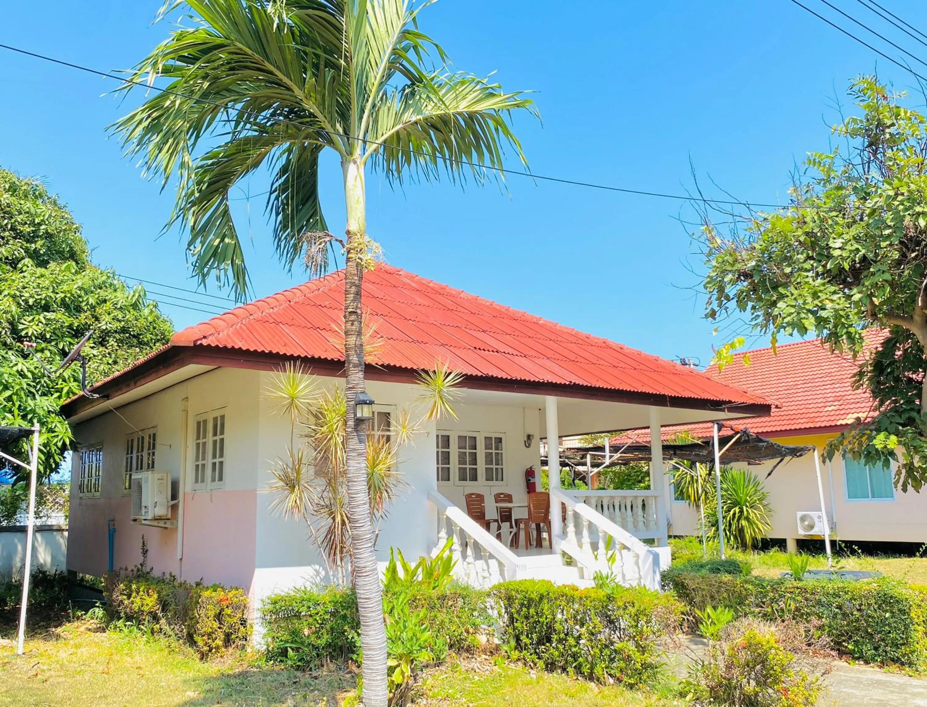 Baan Golden Resort & Residences