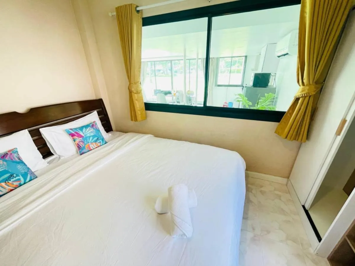 Bed in Baan Golden Resort & Residences