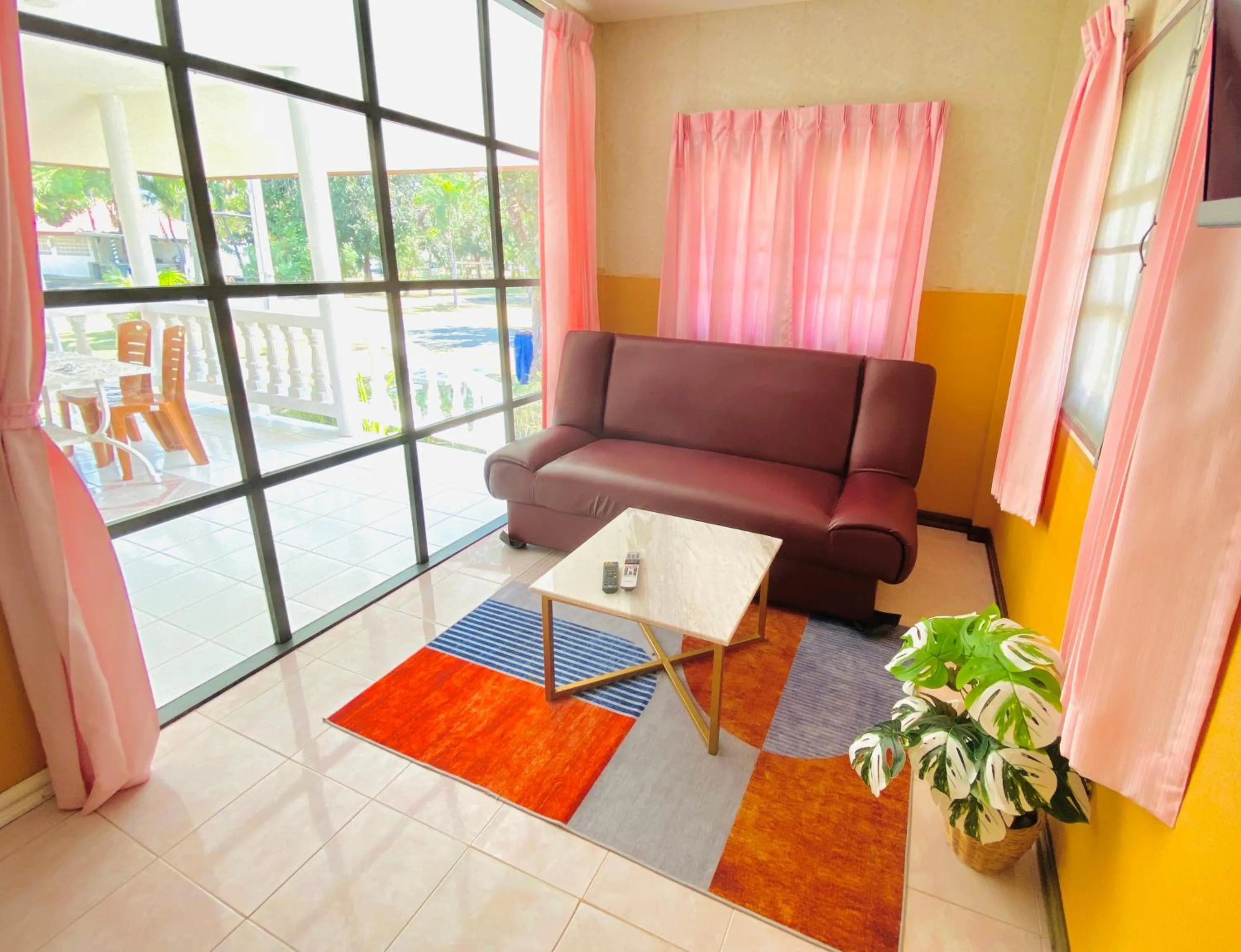 Baan Golden Resort & Residences