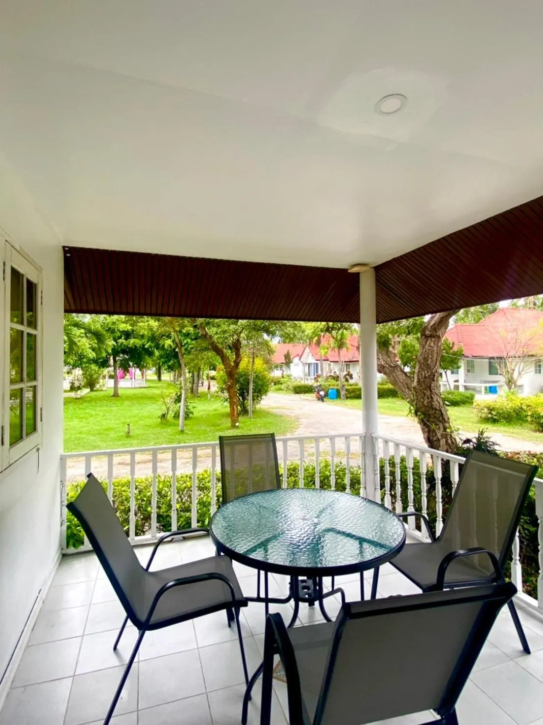 Baan Golden Resort & Residences