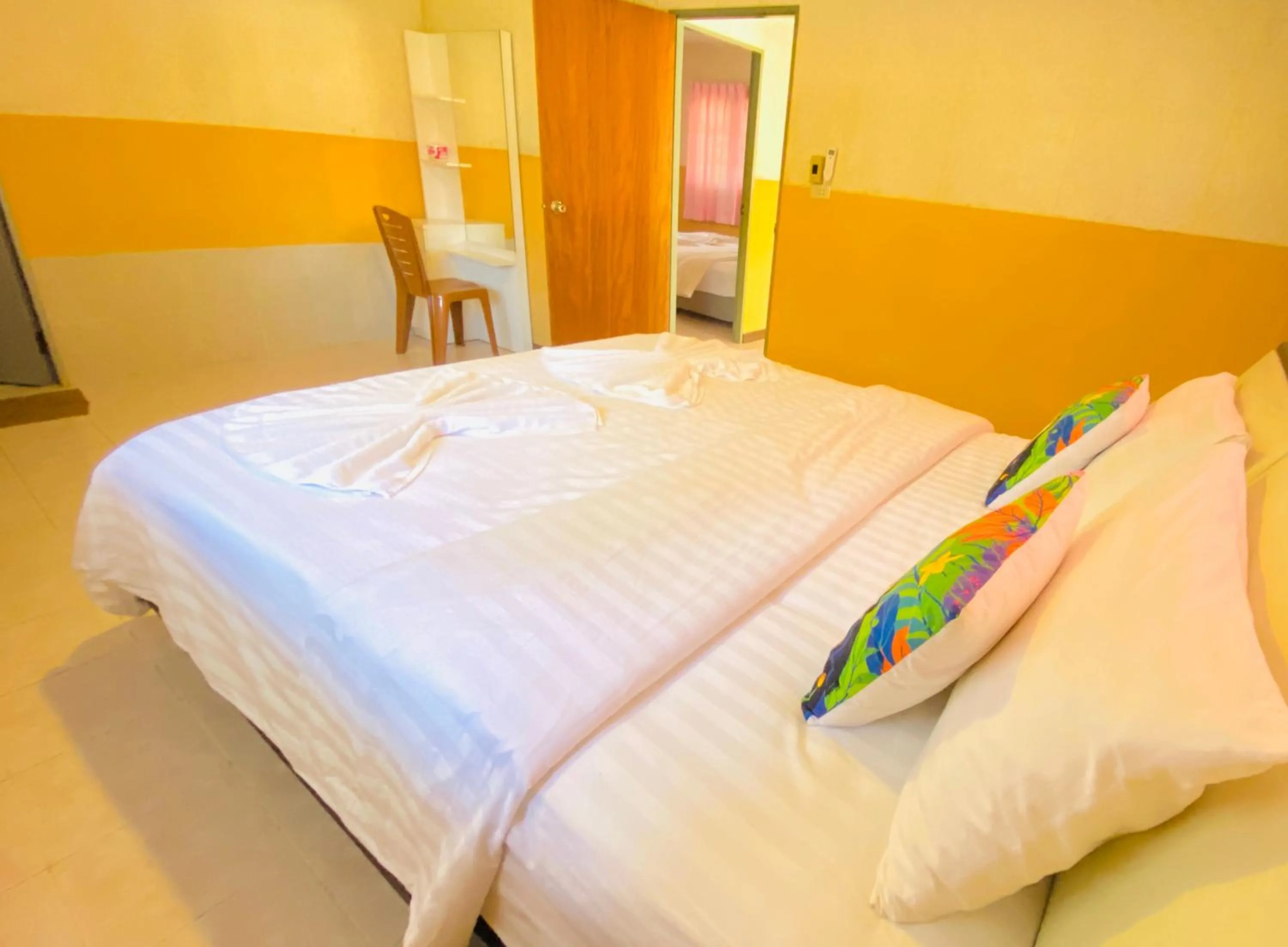 Bed in Baan Golden Resort & Residences