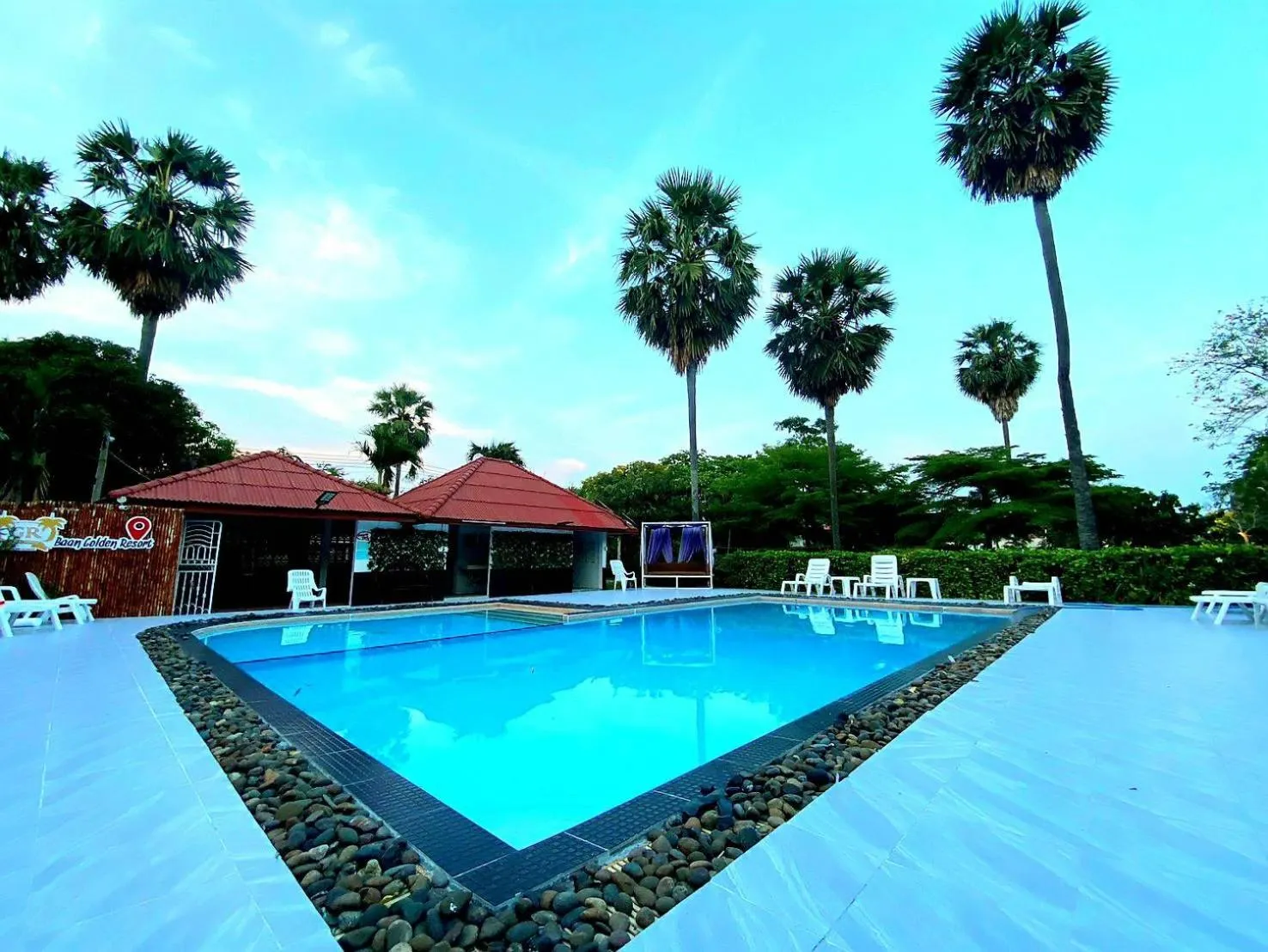 Baan Golden Resort & Residences