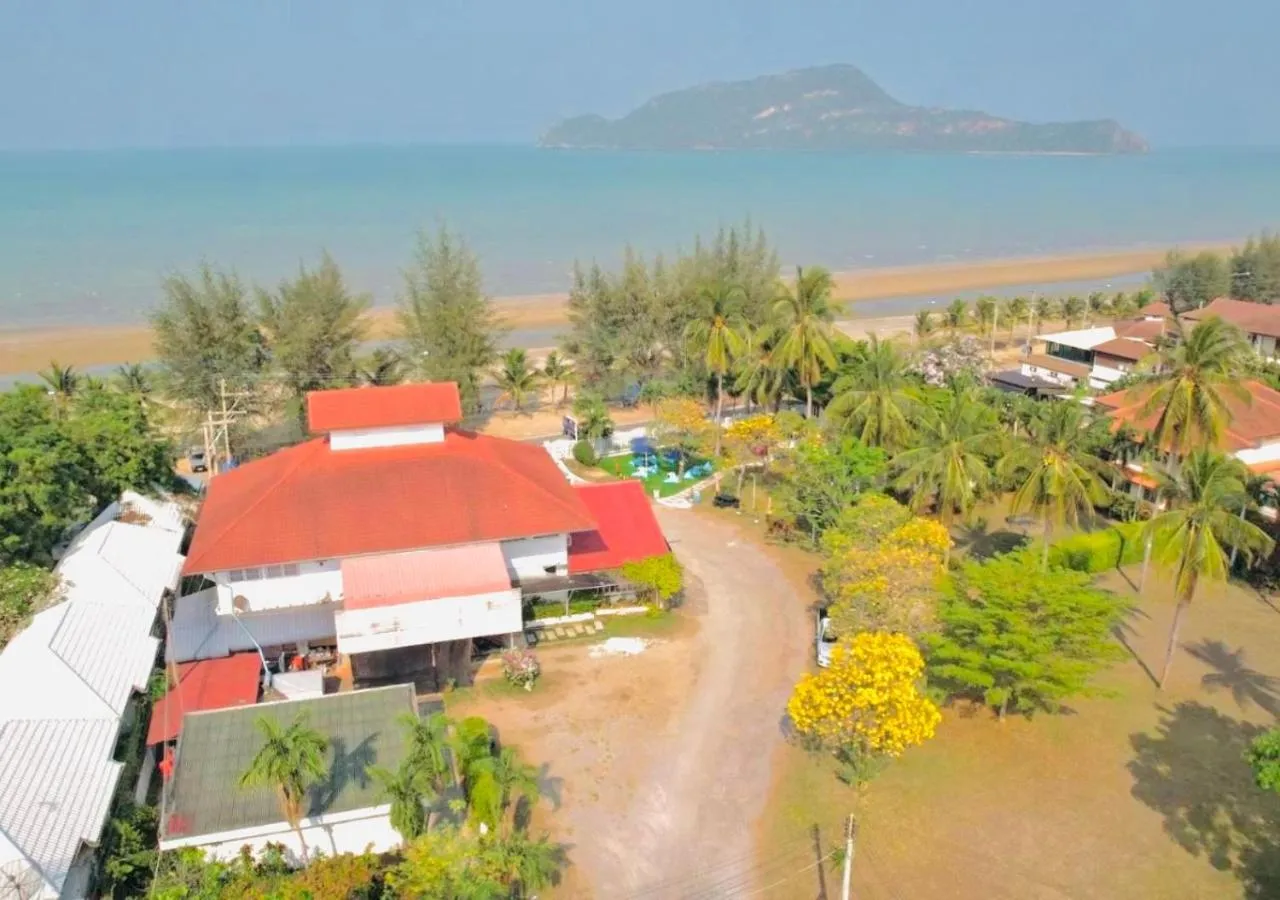 Baan Golden Resort & Residences