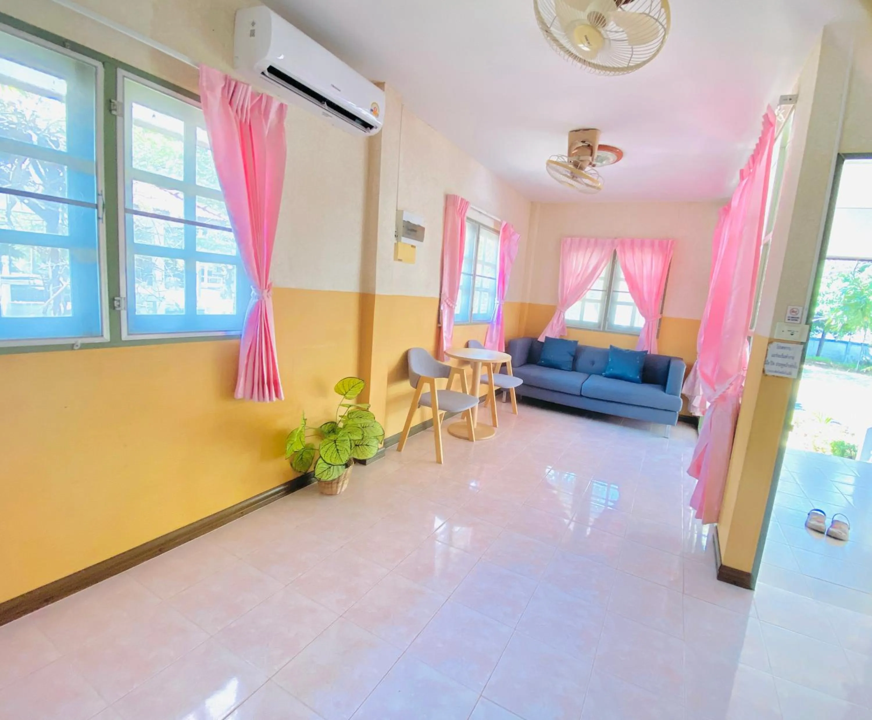 Baan Golden Resort & Residences