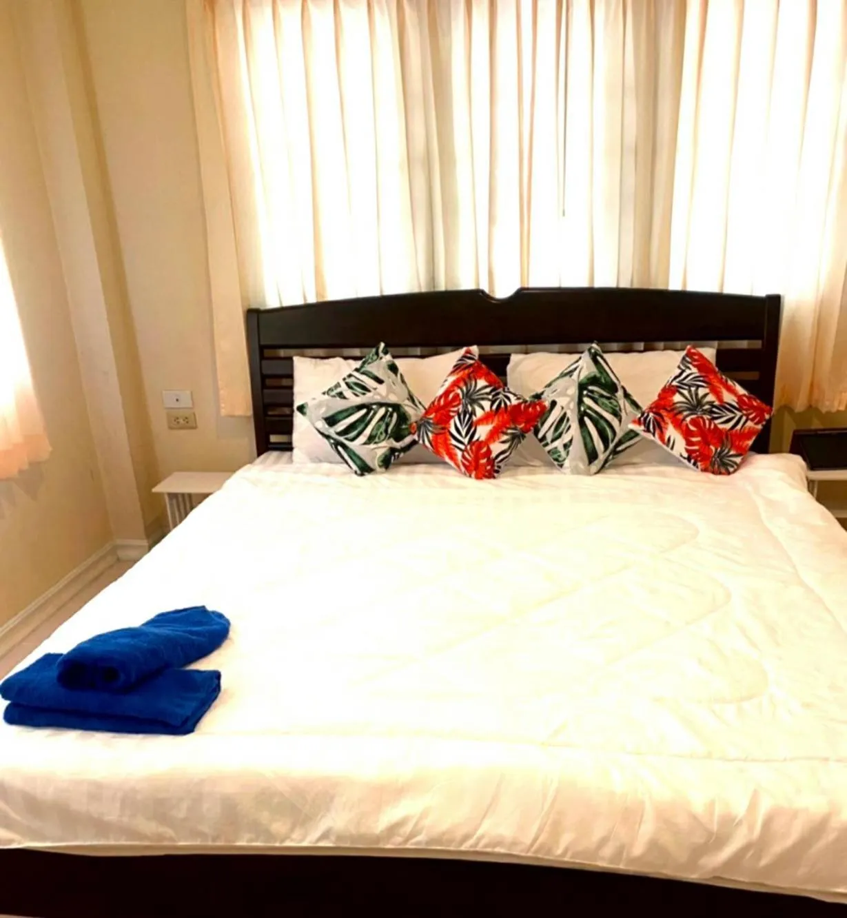 Bed in Baan Golden Resort & Residences