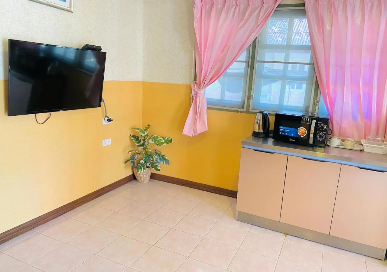 Baan Golden Resort & Residences