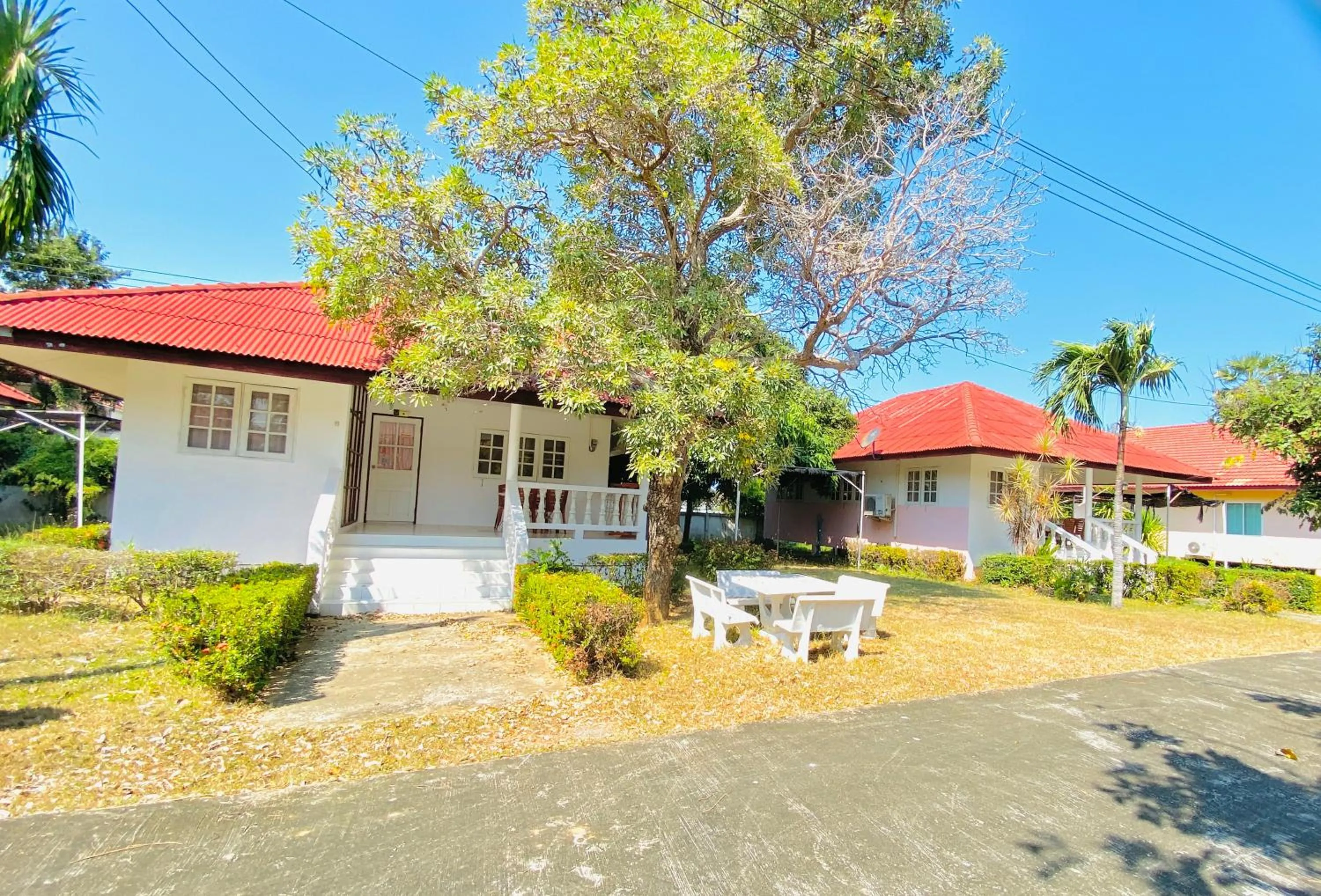 Baan Golden Resort & Residences