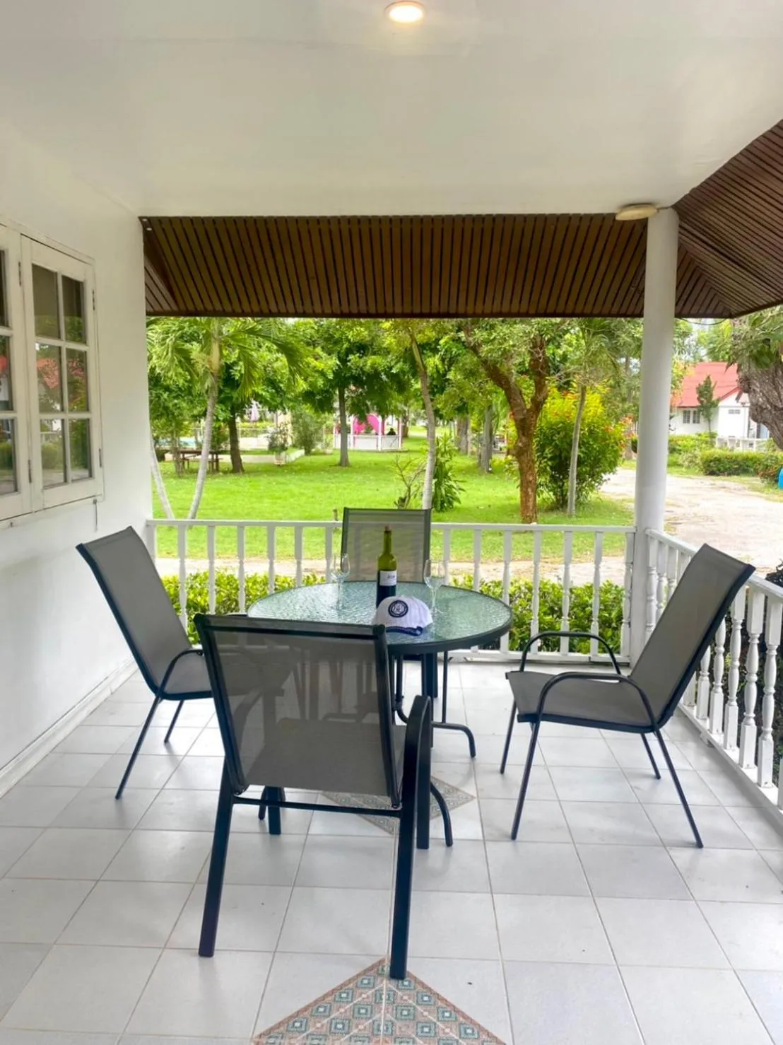 Baan Golden Resort & Residences