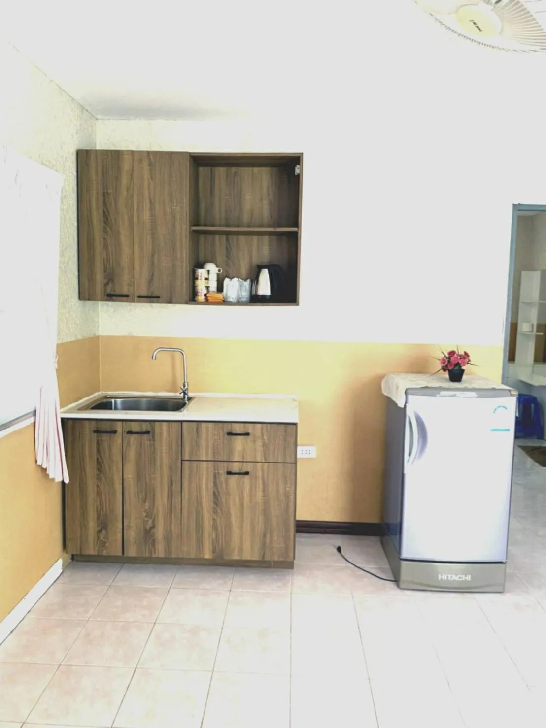 minibar in Baan Golden Resort & Residences