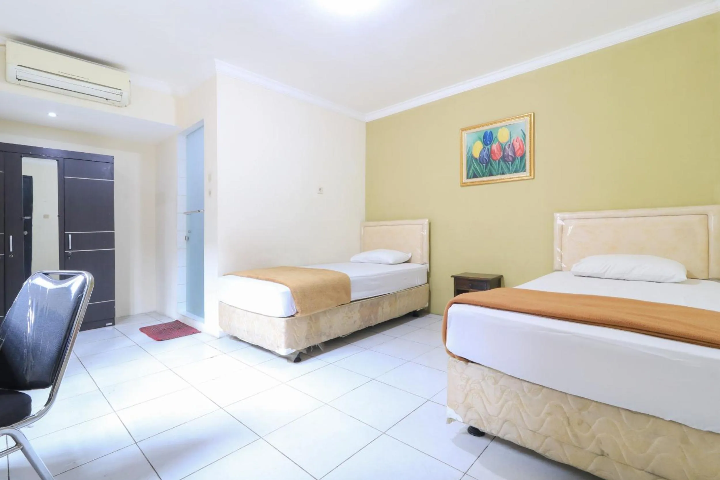 Bed in AMS Hotel Koja