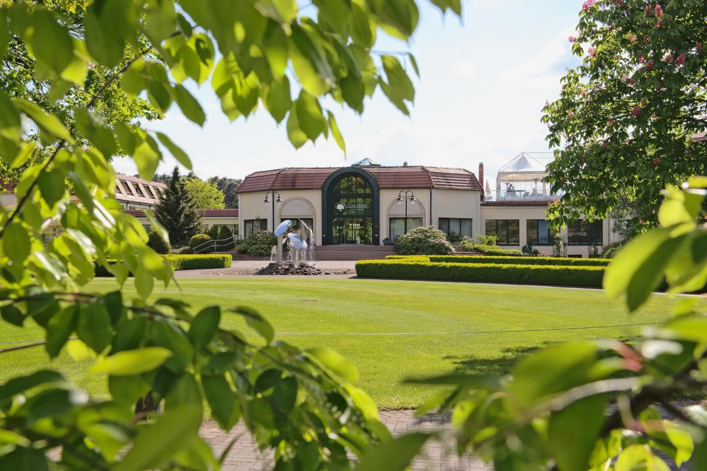 Facade/entrance in GolfResort Semlin