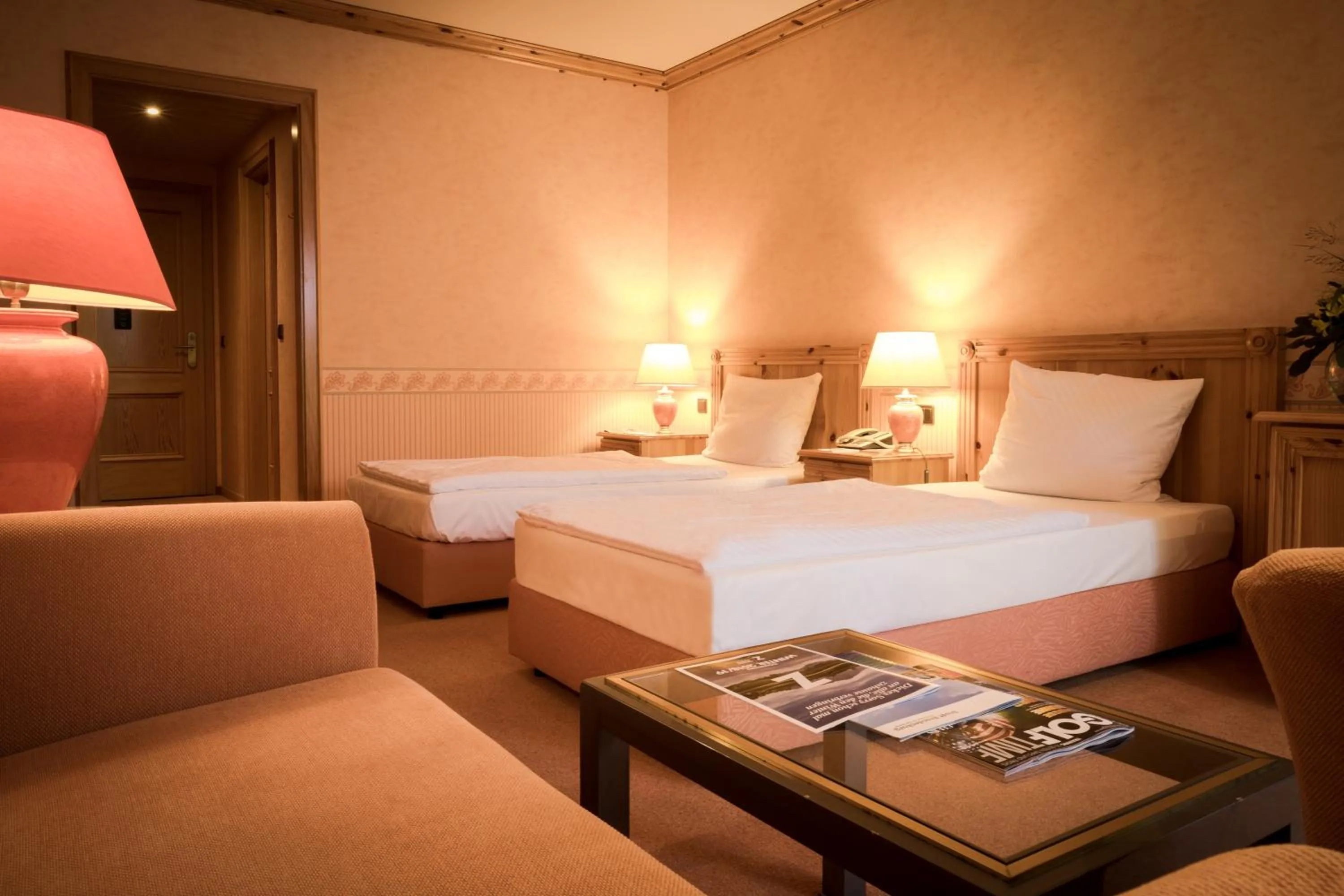 Photo of the whole room, Bed in GolfResort Semlin