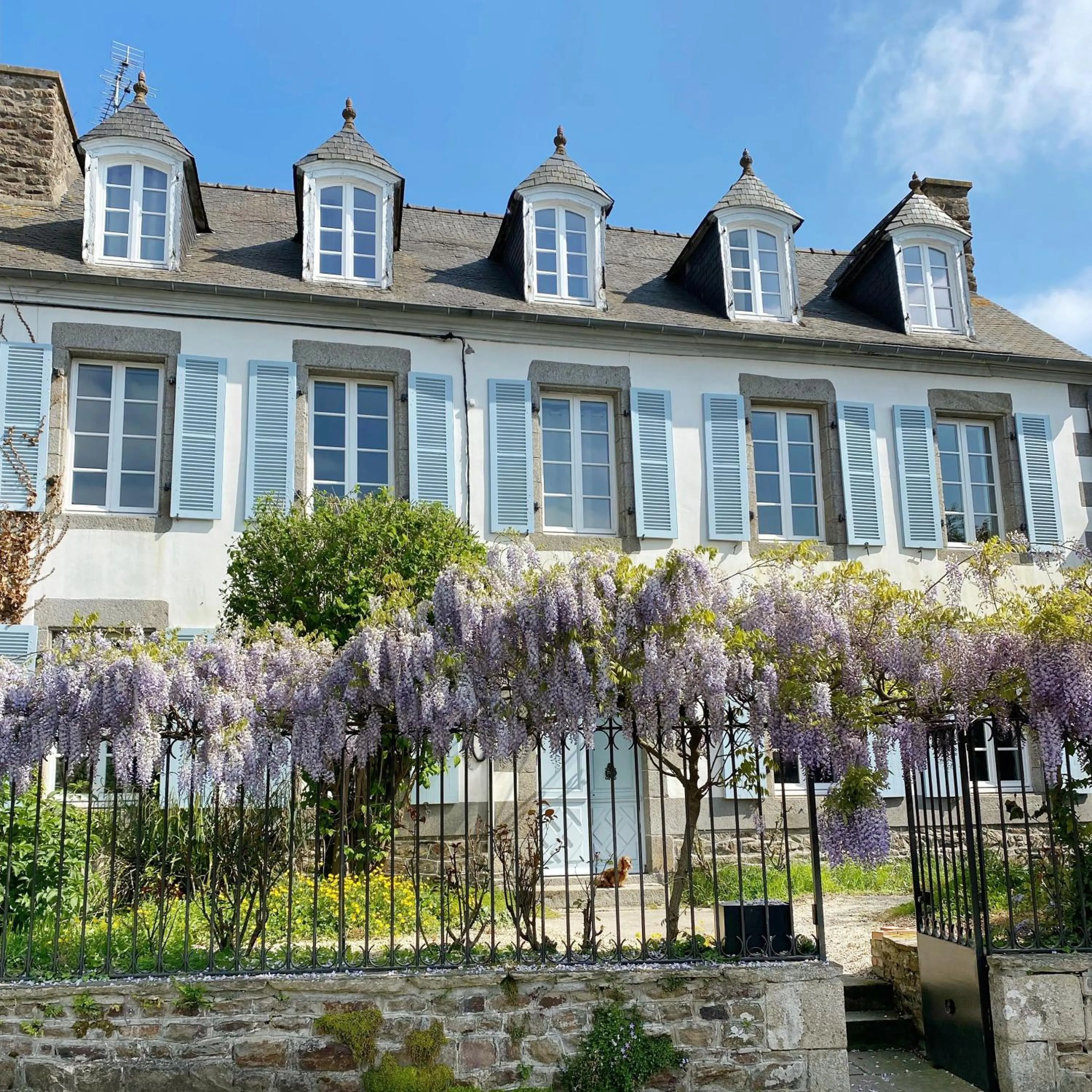 Property building in Artefact