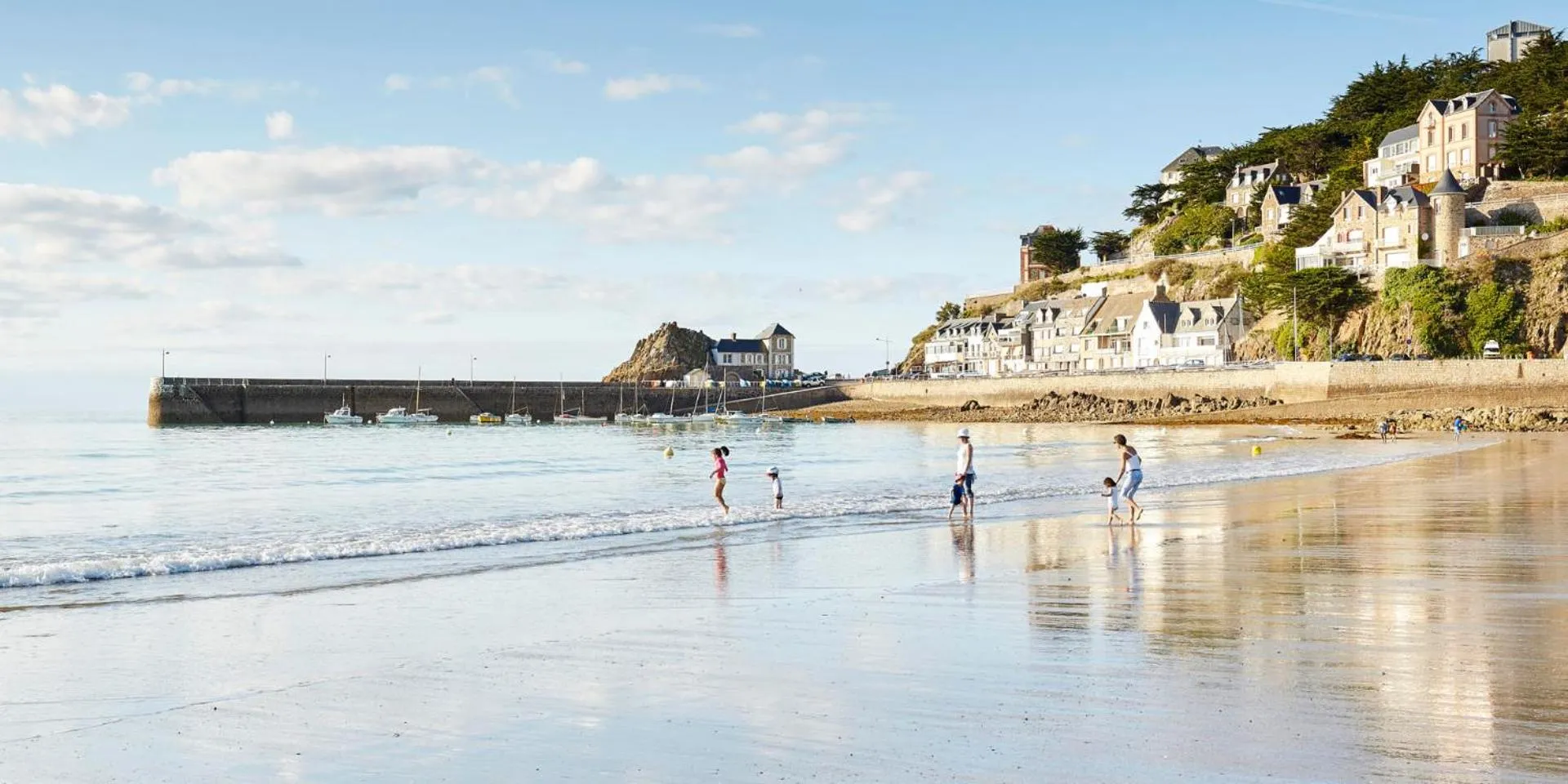 Natural landscape in Artefact