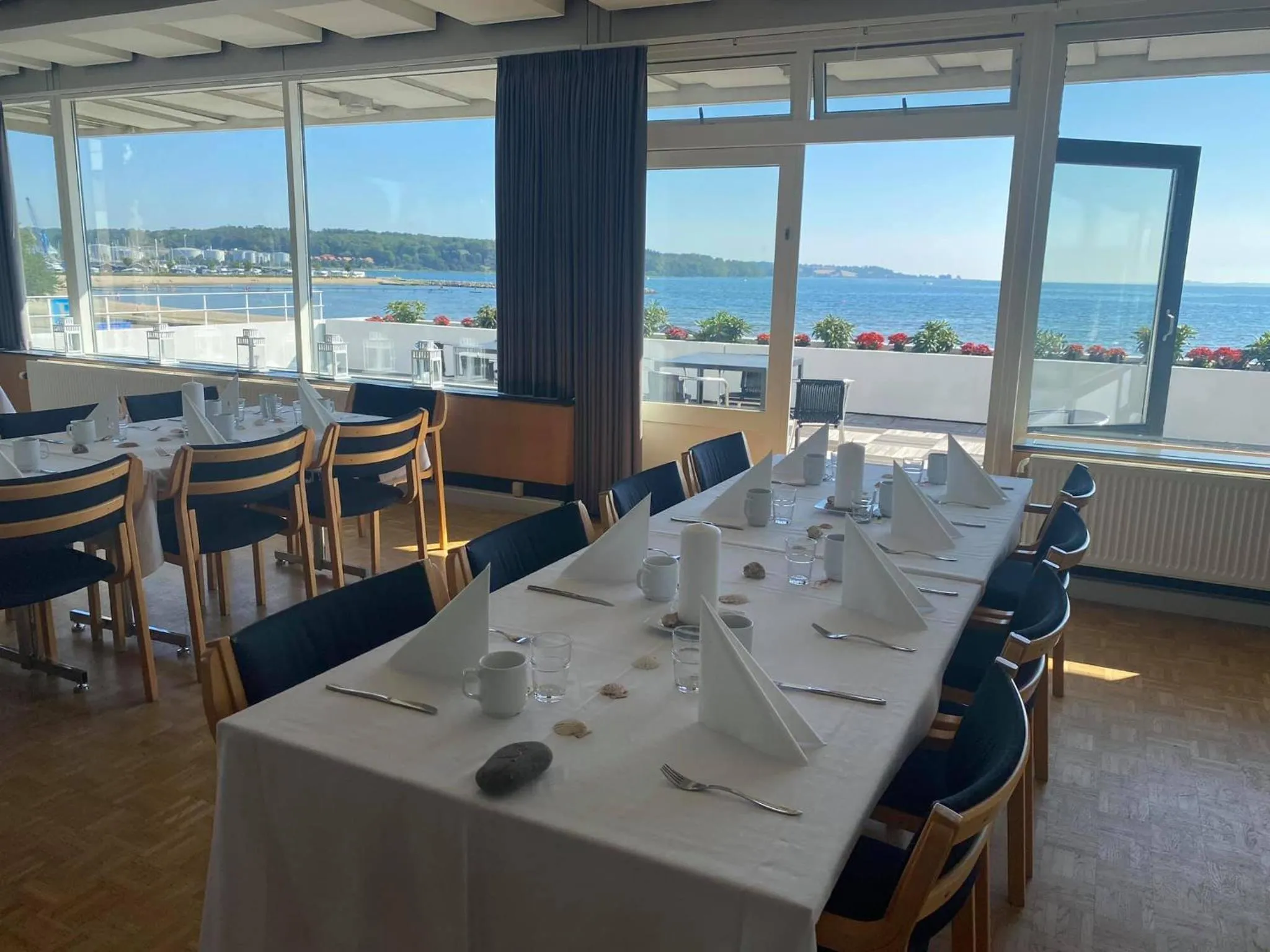 Restaurant/places to eat in Hotel Østersø