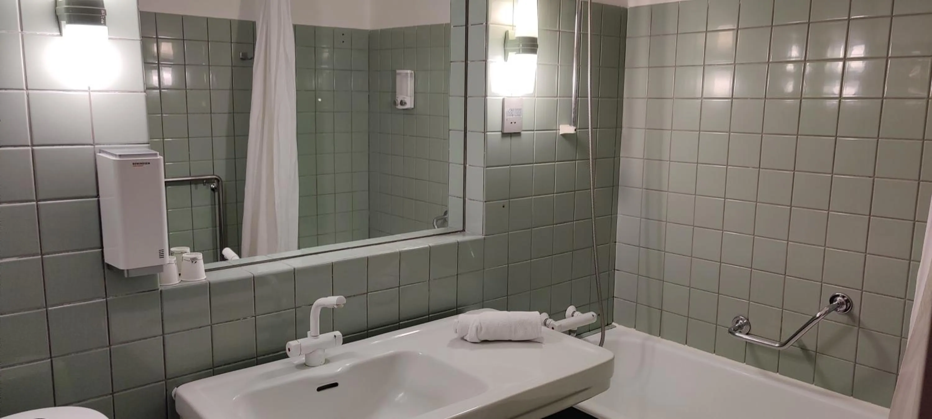 Shower in Hotel Østersø