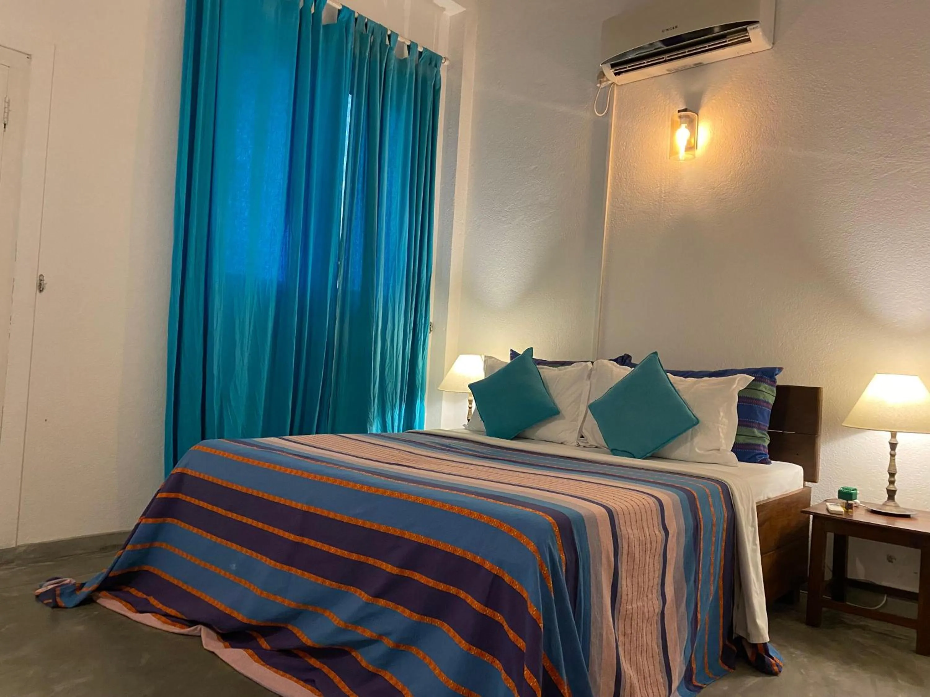 Bed in Hotel Vibration