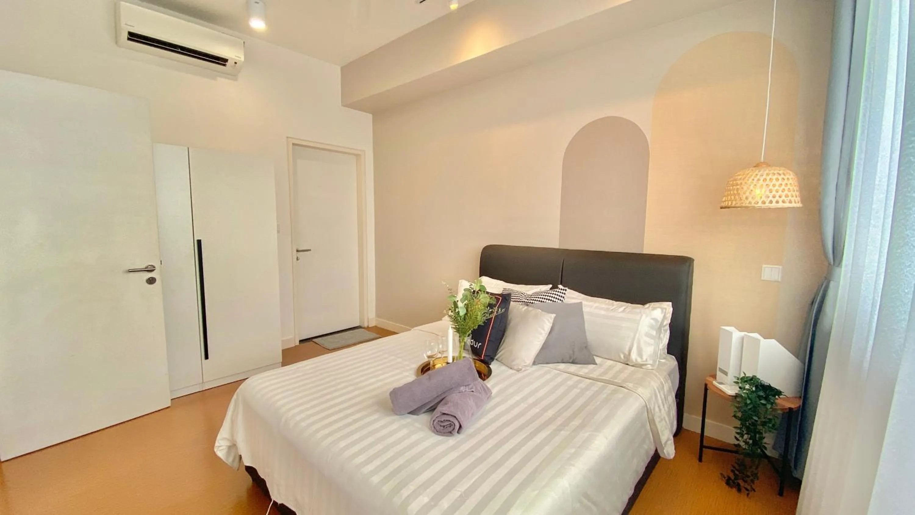 Bedroom, Bed in Manatidur@THE HUB SS2