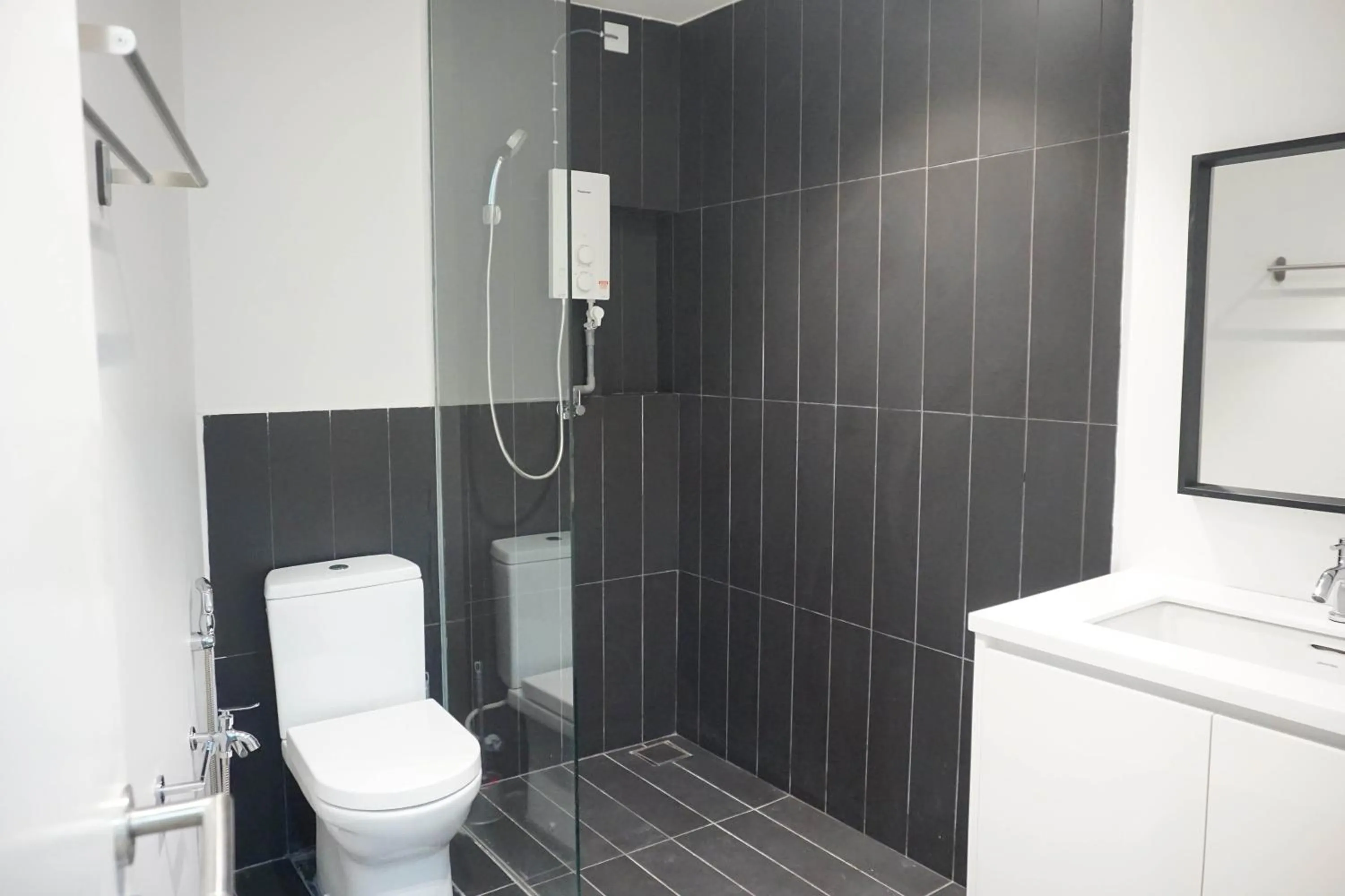 Bathroom in Manatidur@THE HUB SS2